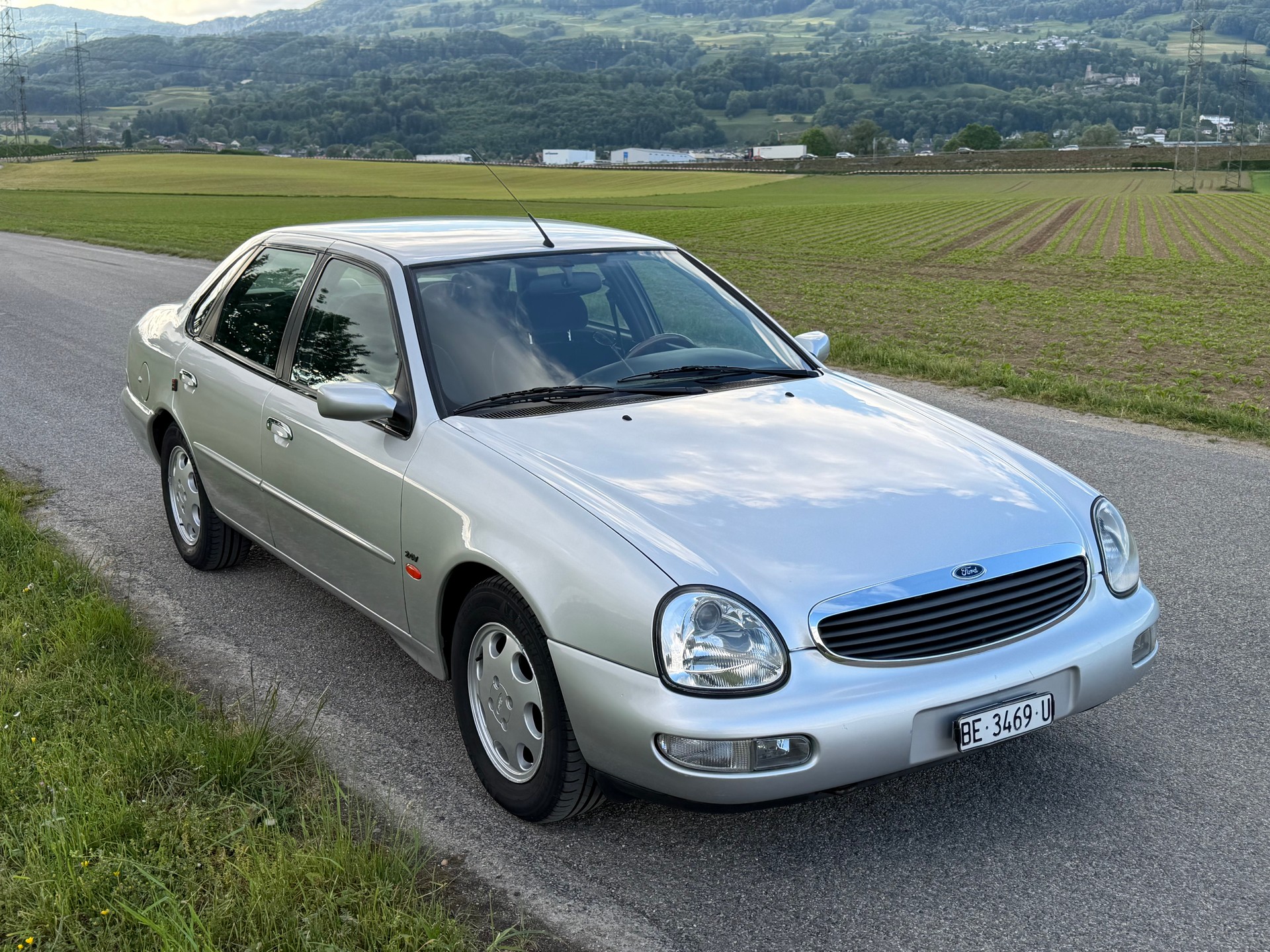 FORD Scorpio 2.9i 24V Luxury A-image-6