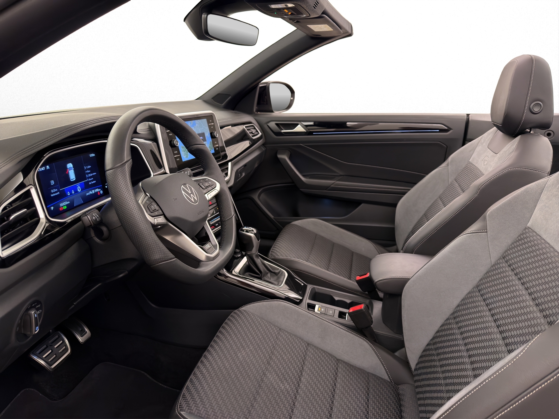 VW T-Roc Cabriolet 1.5 TSI R-Line-image-6