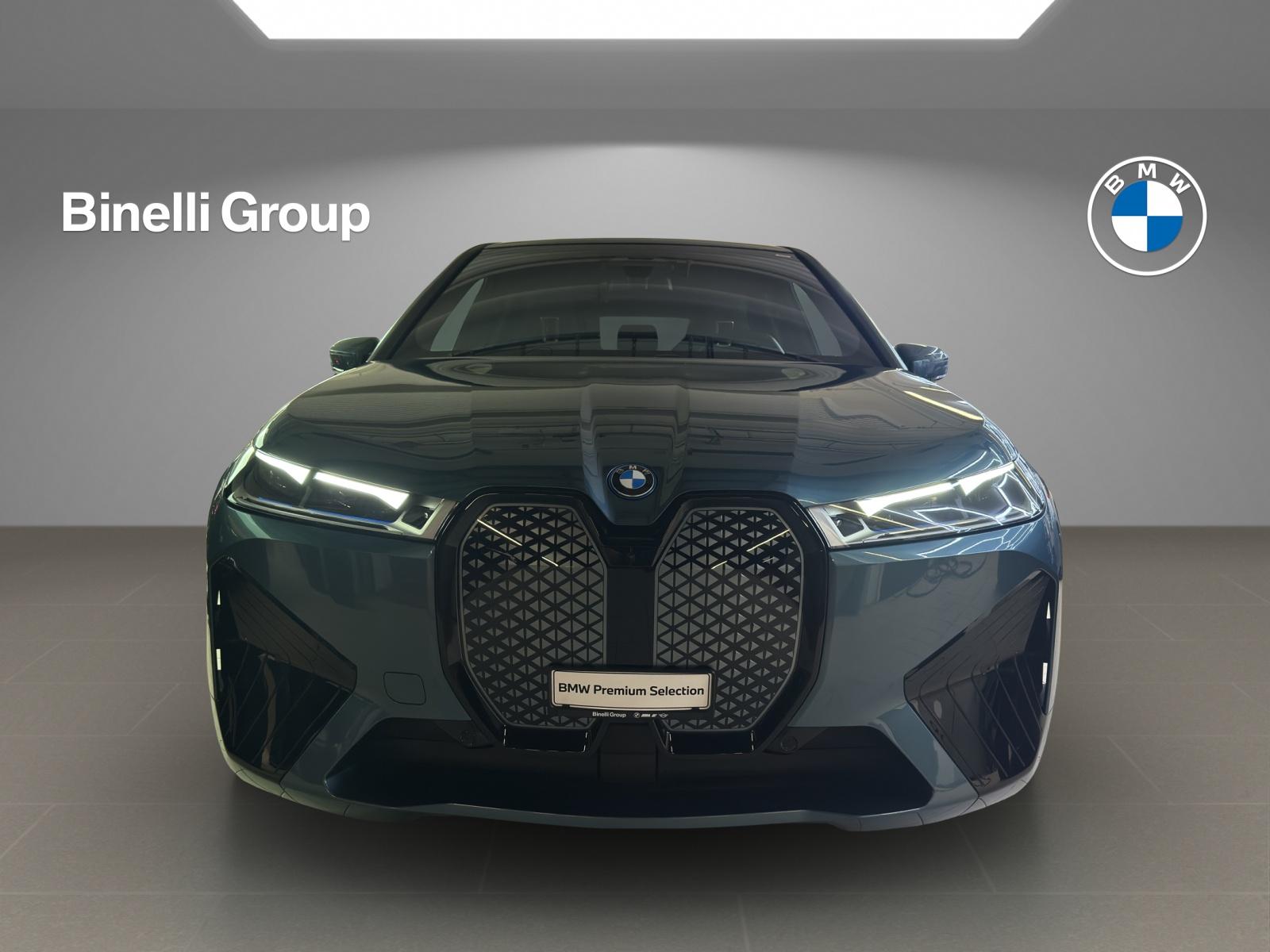 BMW iX xDrive40 Sportpaket-image-8