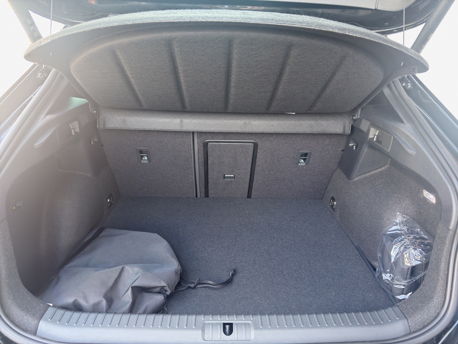 CUPRA Formentor 1.5 e-HYBRID pHEV Prime Edition DSG-image-8