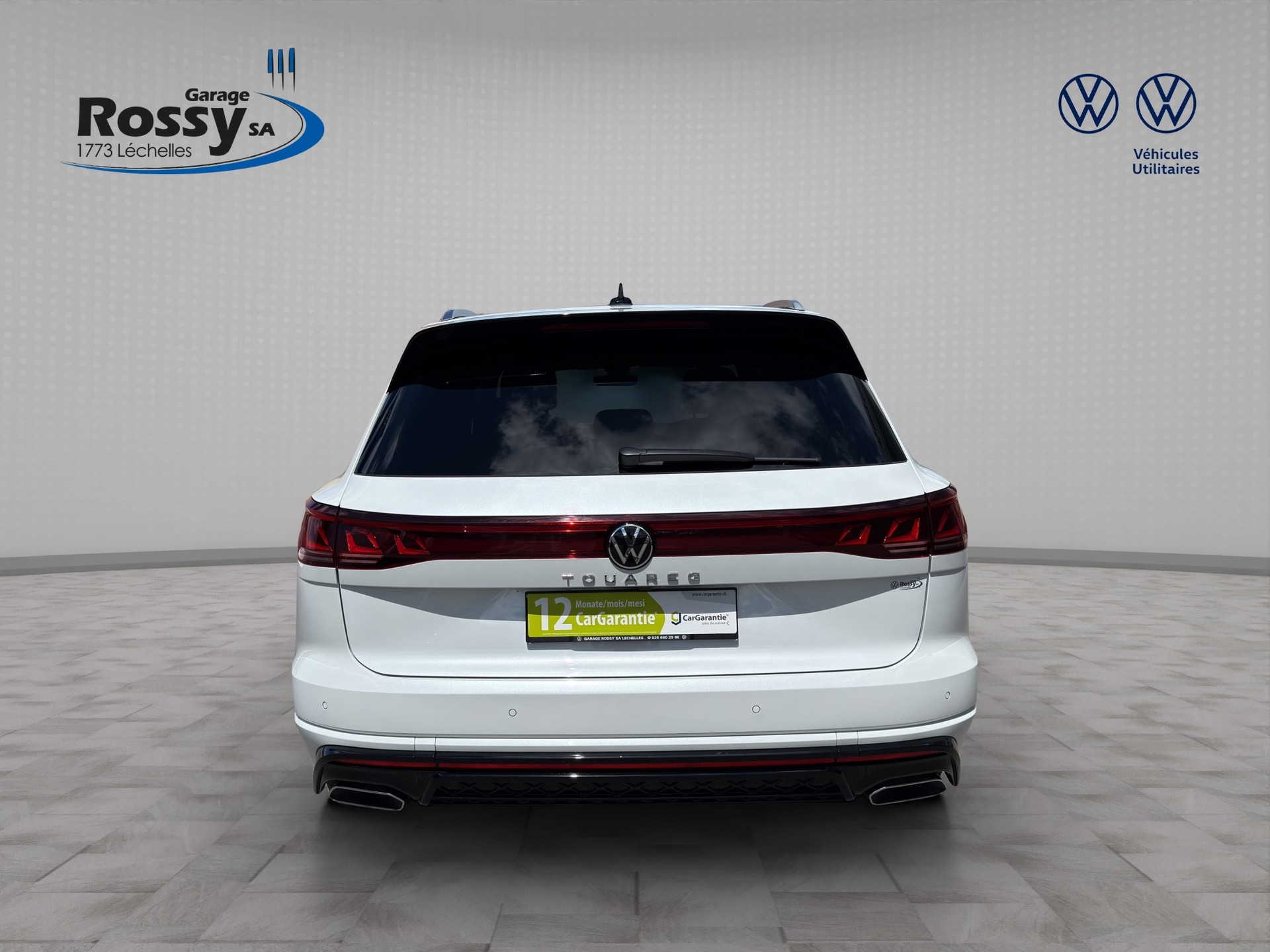 VW Touareg 3.0 TDI R-Line Tiptronic-image-4