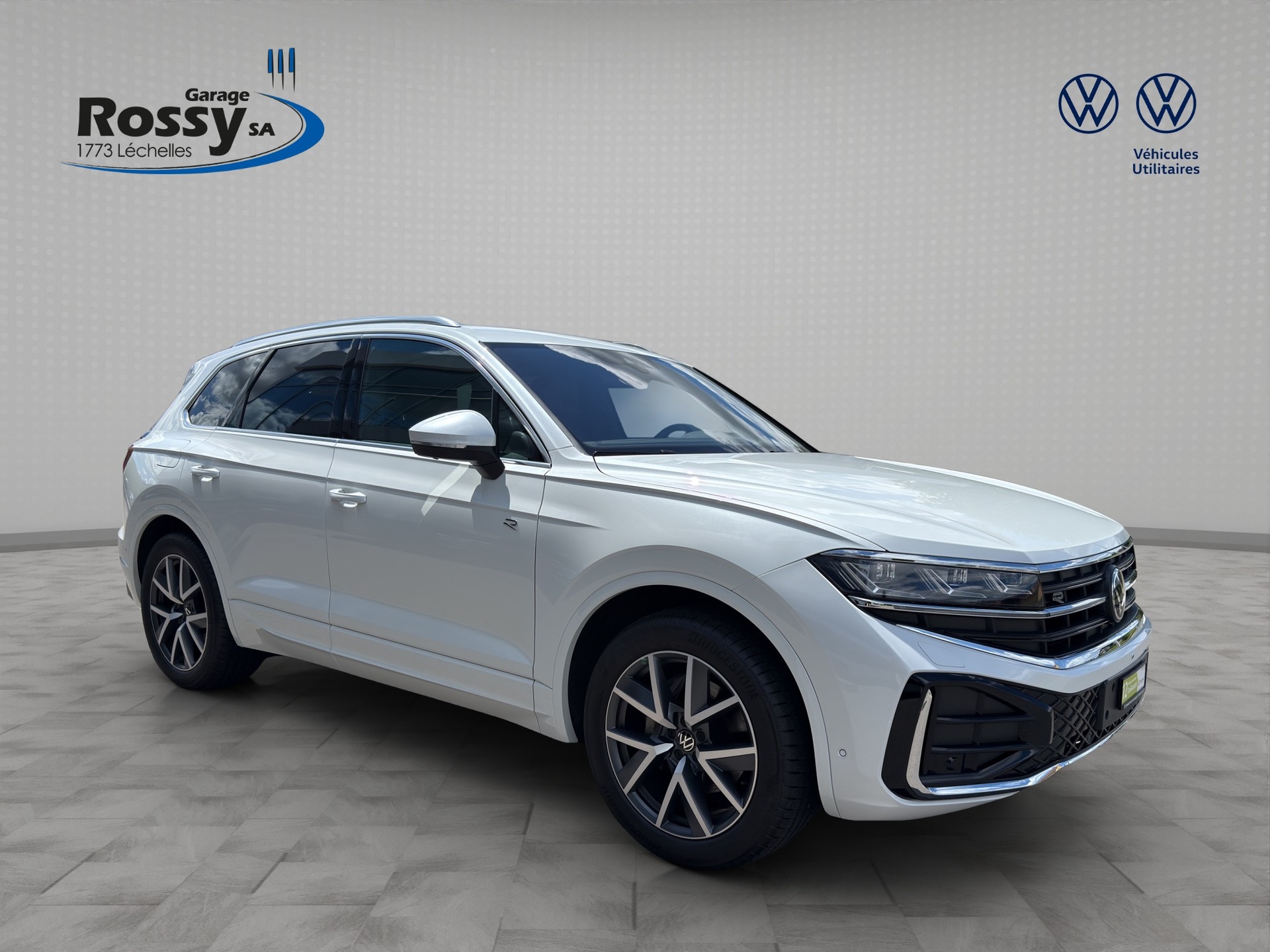 VW Touareg 3.0 TDI R-Line Tiptronic-image-7