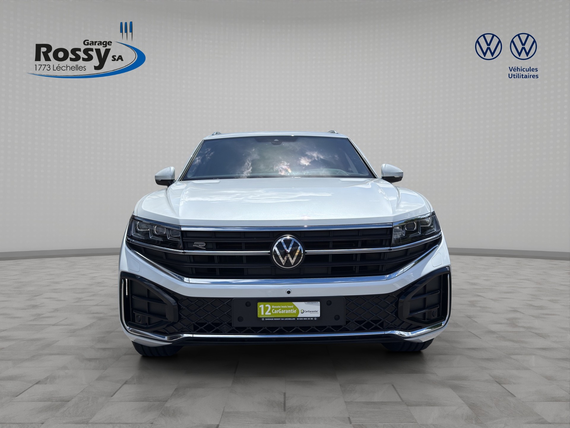 VW Touareg 3.0 TDI R-Line Tiptronic-showroom-element-1