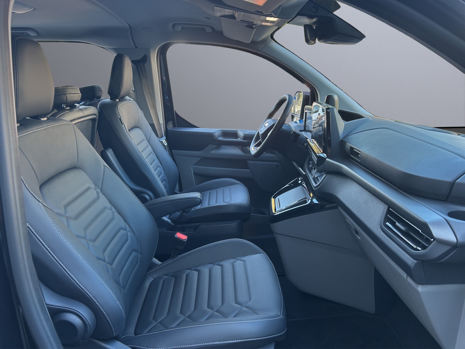 FORD Tourneo Custom 340 L1 2.5 Durat-image-11