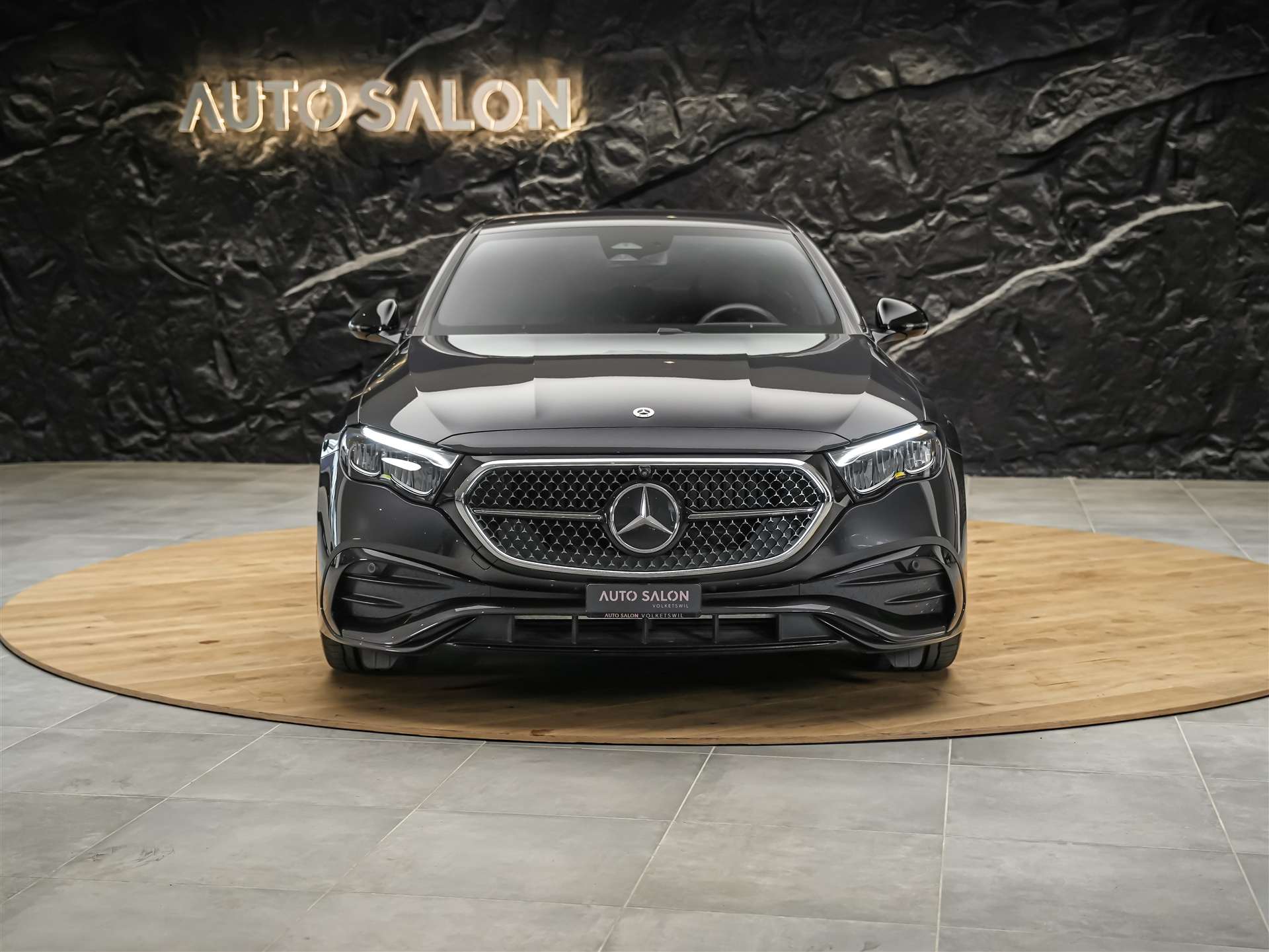 MERCEDES-BENZ E 220 d AMG Line *21" Felgen*Burmester*360° Kamera*Kühlergrill beleuchtet*-image-6