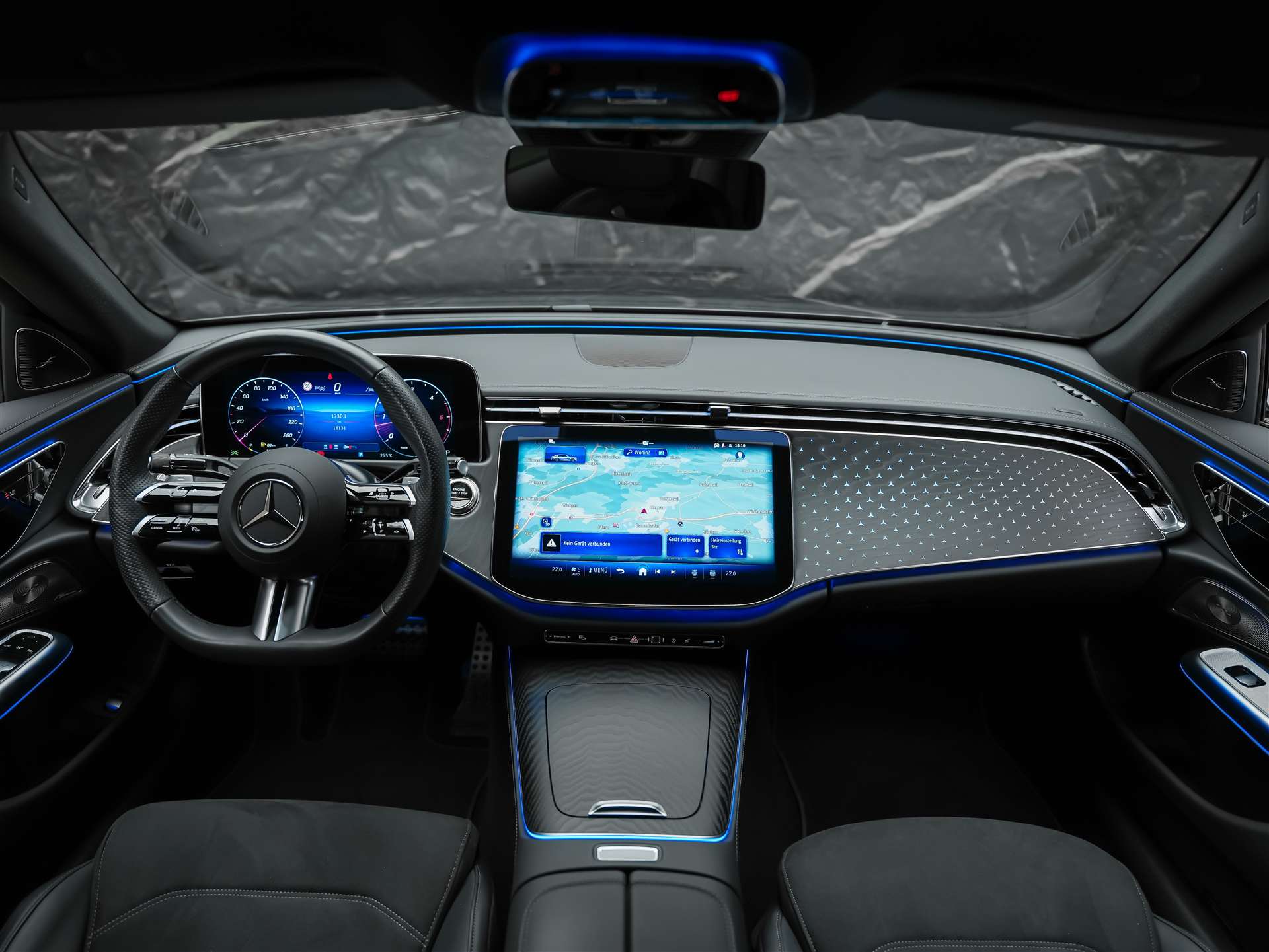 MERCEDES-BENZ E 220 d AMG Line *21" Felgen*Burmester*360° Kamera*Kühlergrill beleuchtet*-image-16