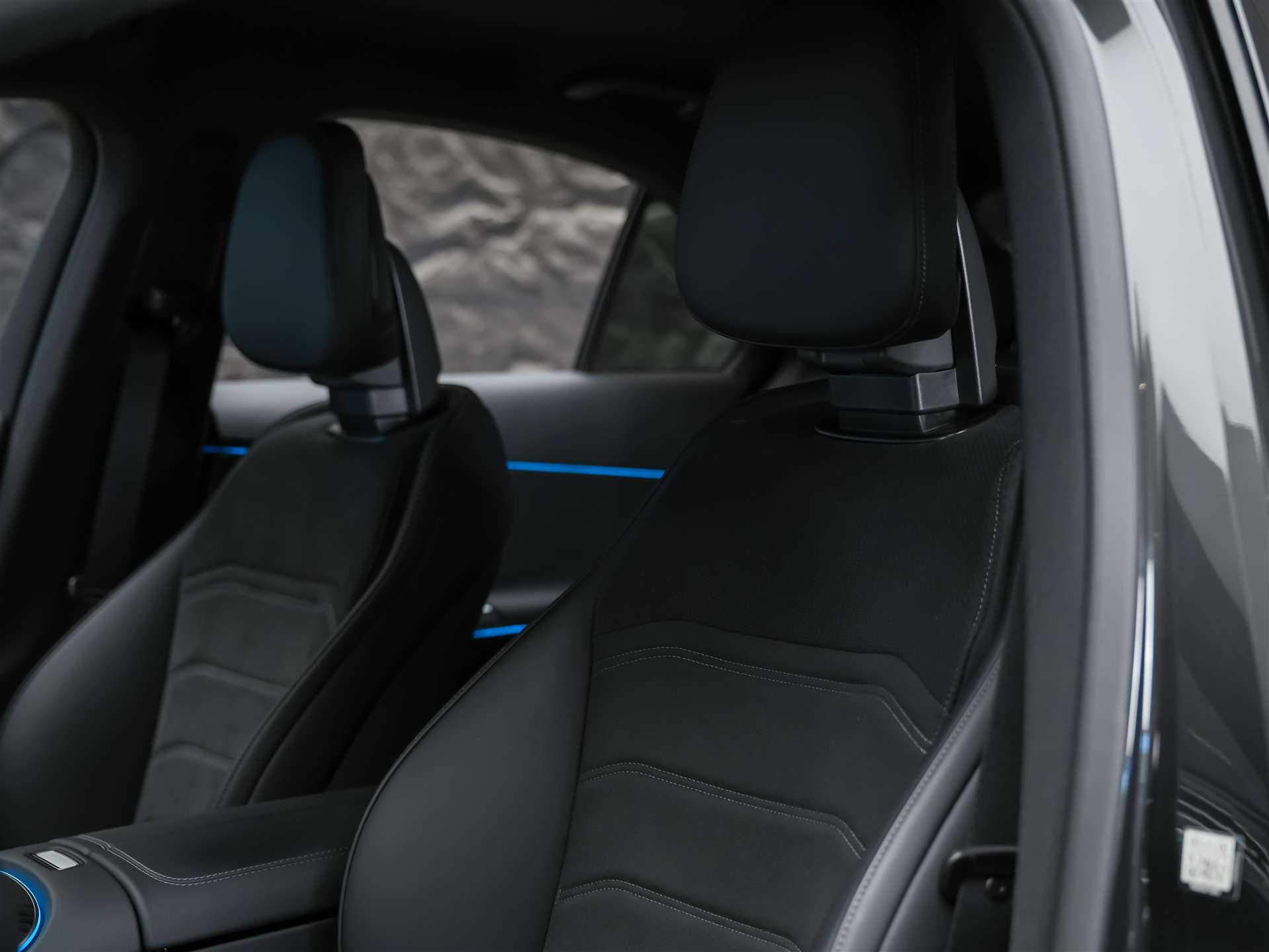 MERCEDES-BENZ E 220 d AMG Line *21" Felgen*Burmester*360° Kamera*Kühlergrill beleuchtet*-image-9