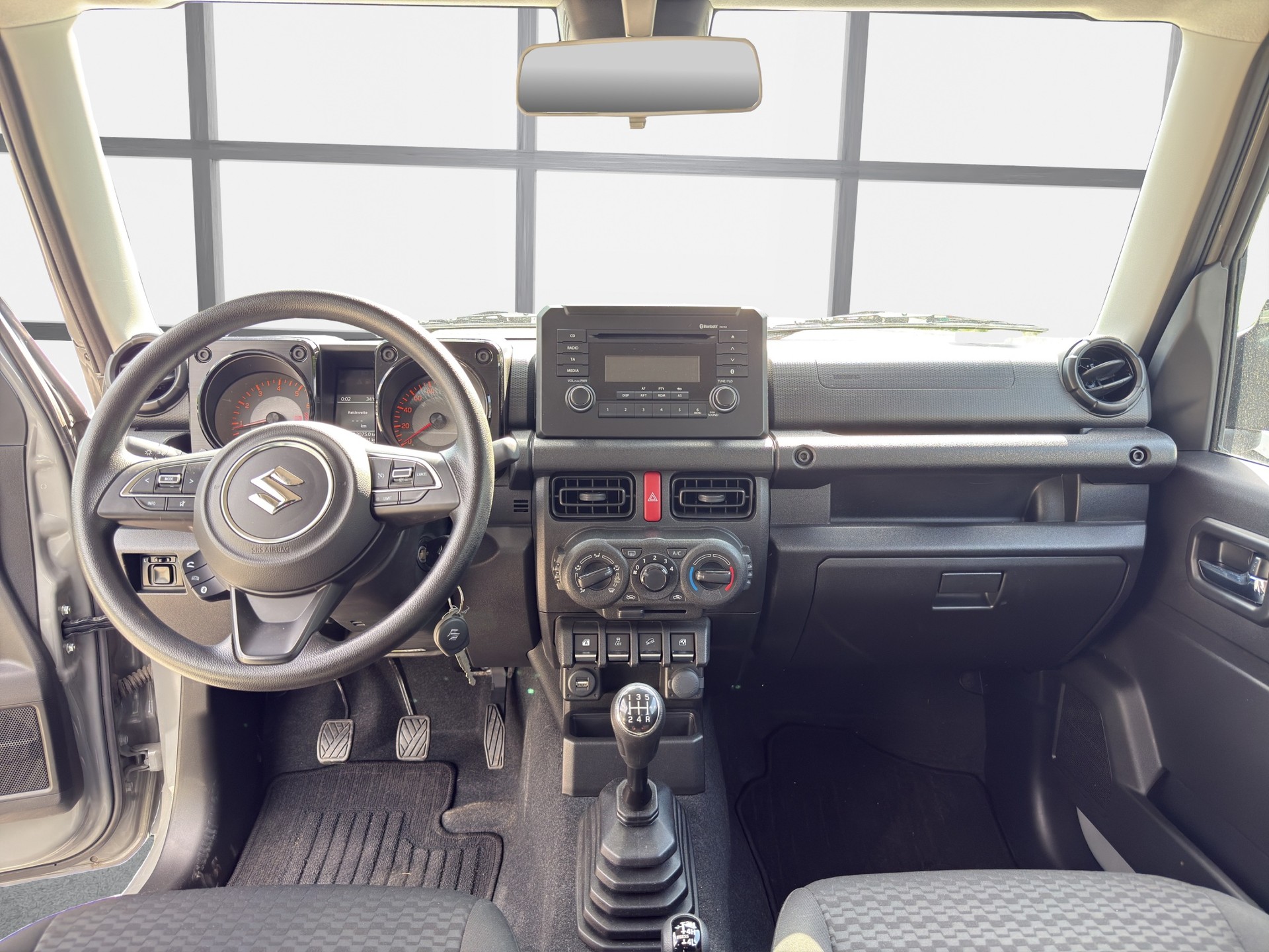 SUZUKI Jimny 1.5 Compact+ 4x4-image-4