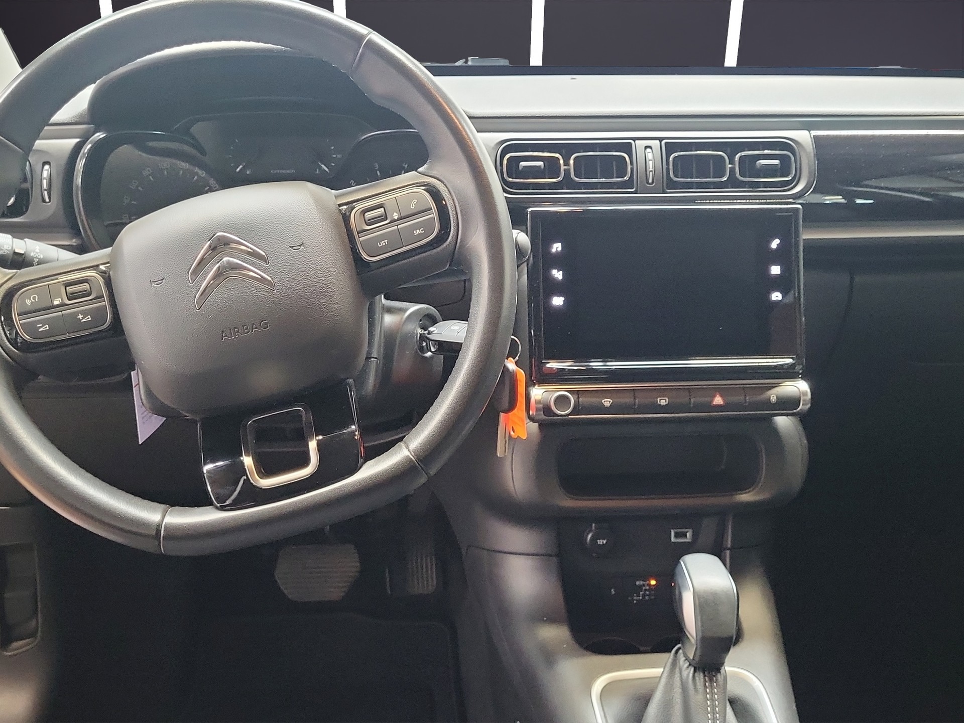 CITROEN C3 1.2 Swiss Edition-image-6