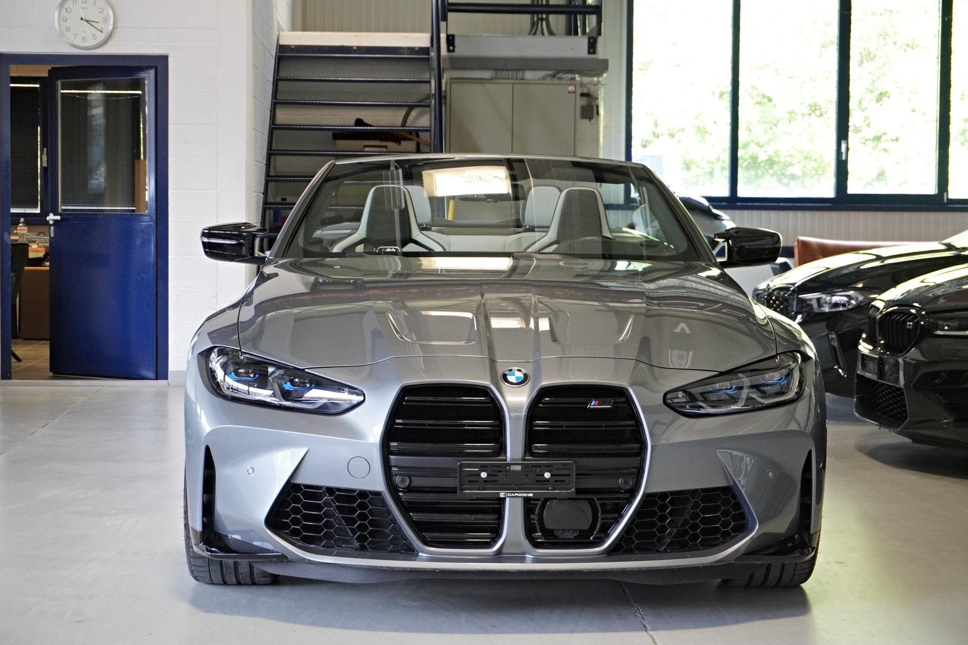 BMW M4 Cabrio Competition M xDrive // M CARBON SCHALENSITZE //-image-1