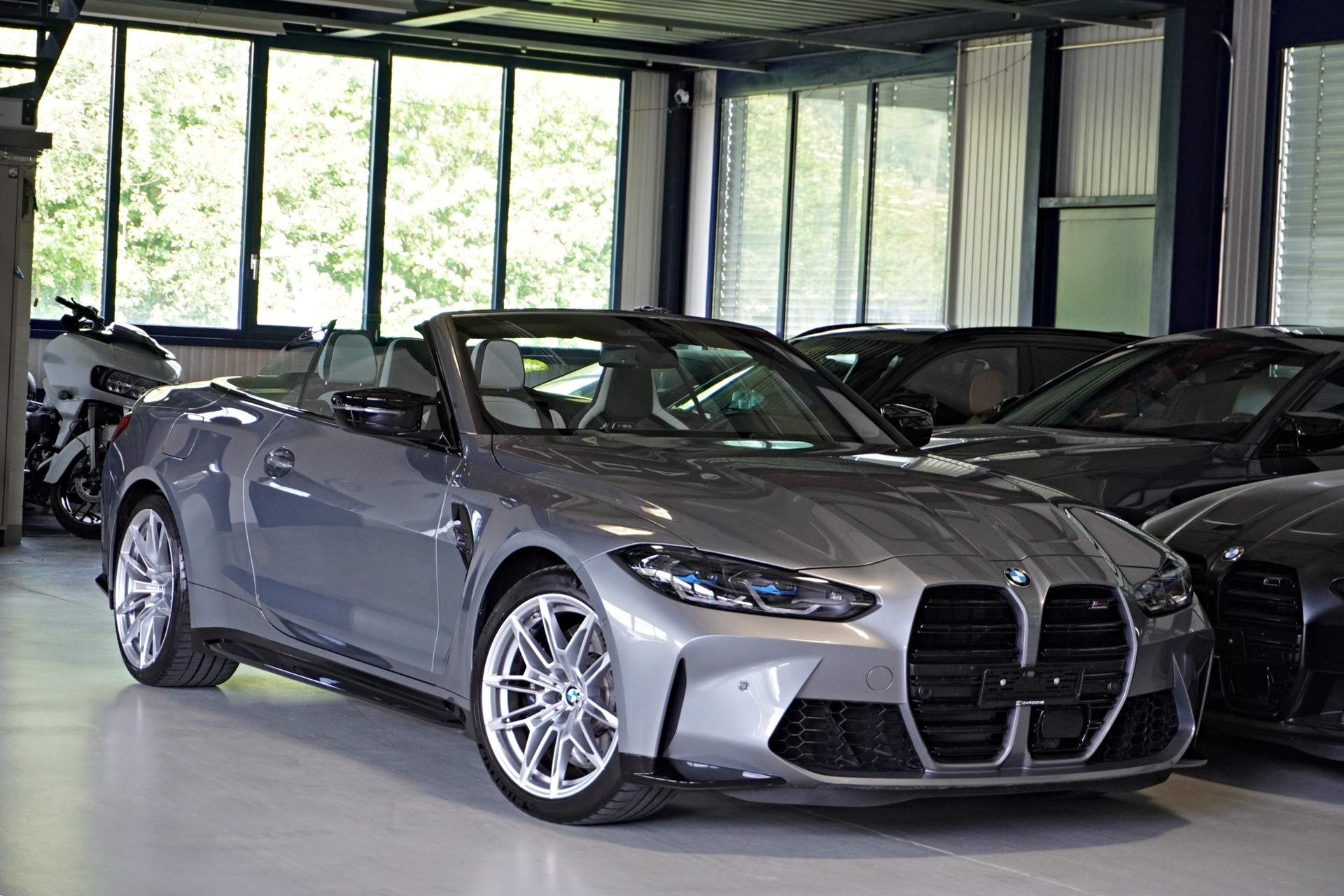 BMW M4 Cabrio Competition M xDrive // M CARBON SCHALENSITZE //