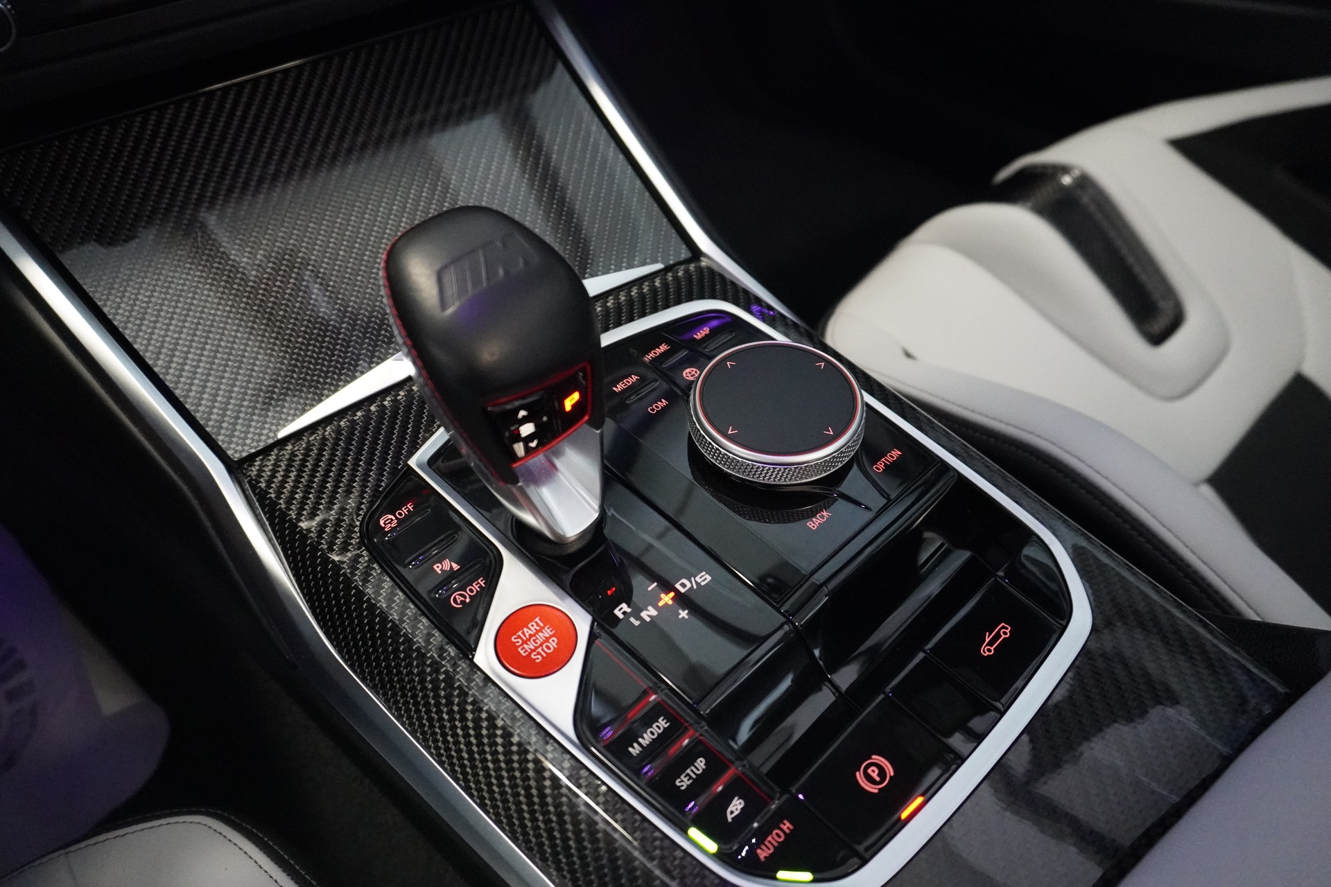 BMW M4 Cabrio Competition M xDrive // M CARBON SCHALENSITZE //-image-11
