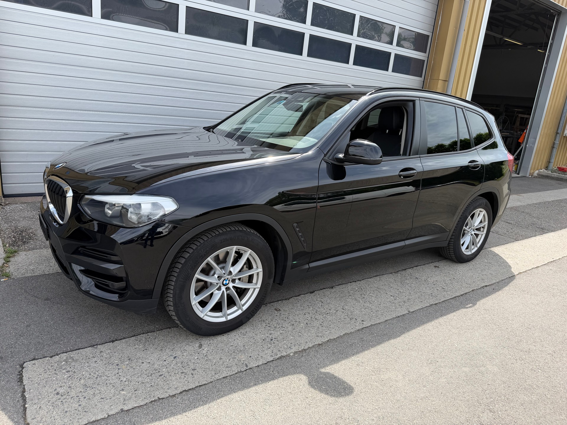 BMW X3 xDrive 30i Individual Luxury Line Steptronic-image-10