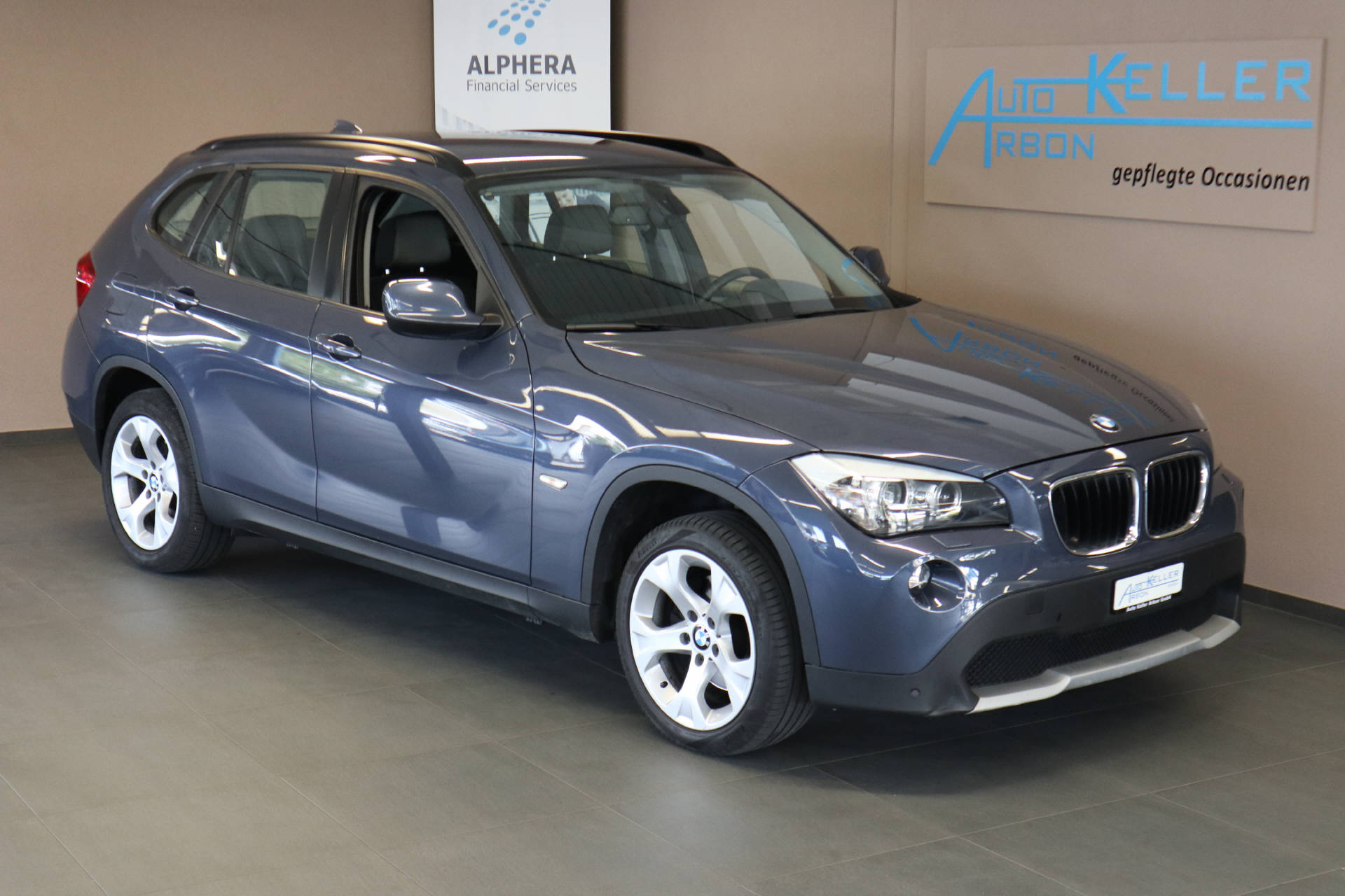 BMW X1 20i xDrive-image-1