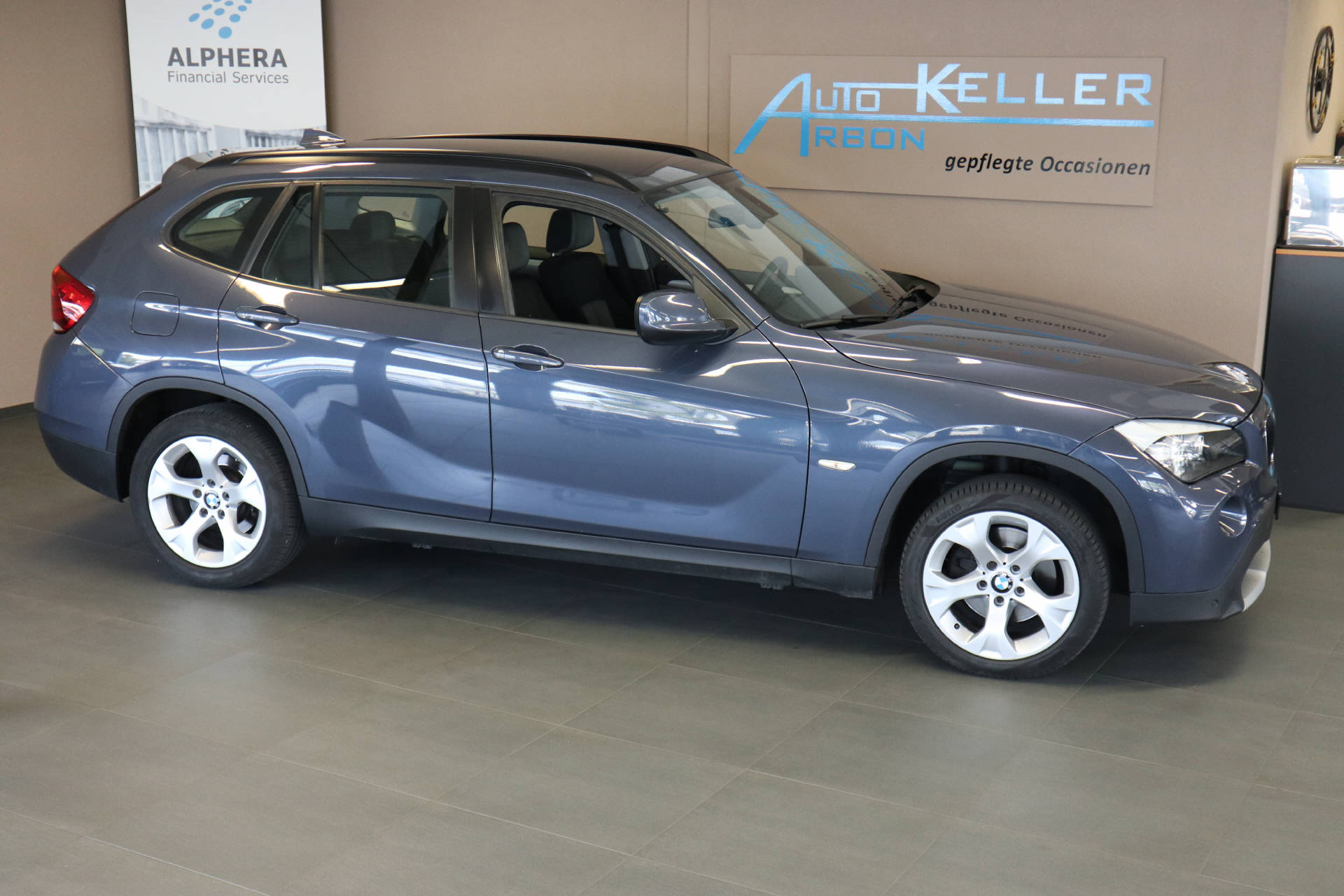 BMW X1 20i xDrive-image-0