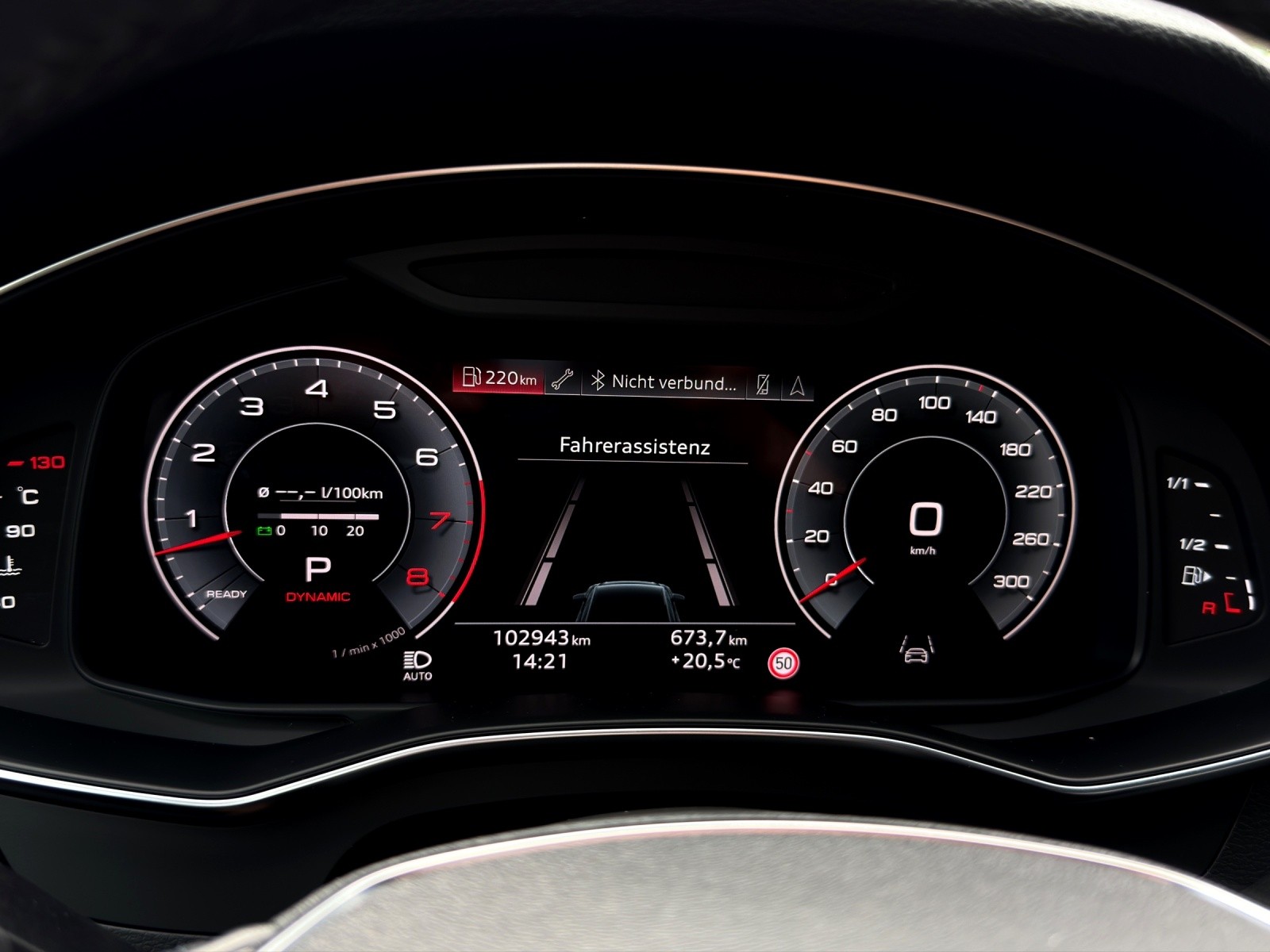 AUDI A6 Avant 55 TFSI Sport quattro S-tronic-image-16