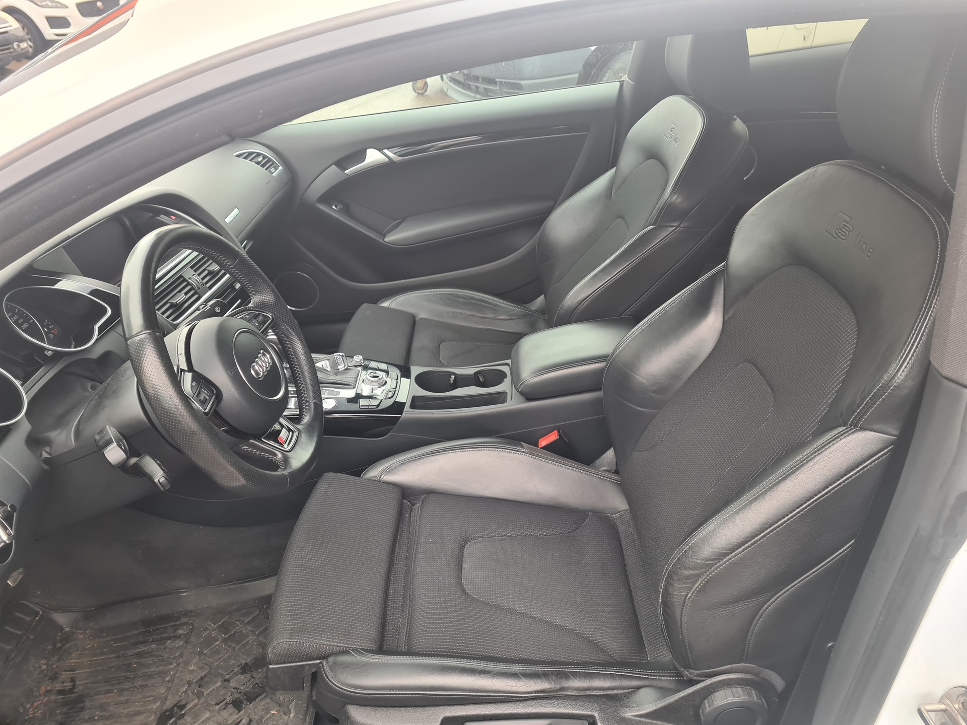 AUDI A5 Coupé 2.0 TDI multitronic-image-7