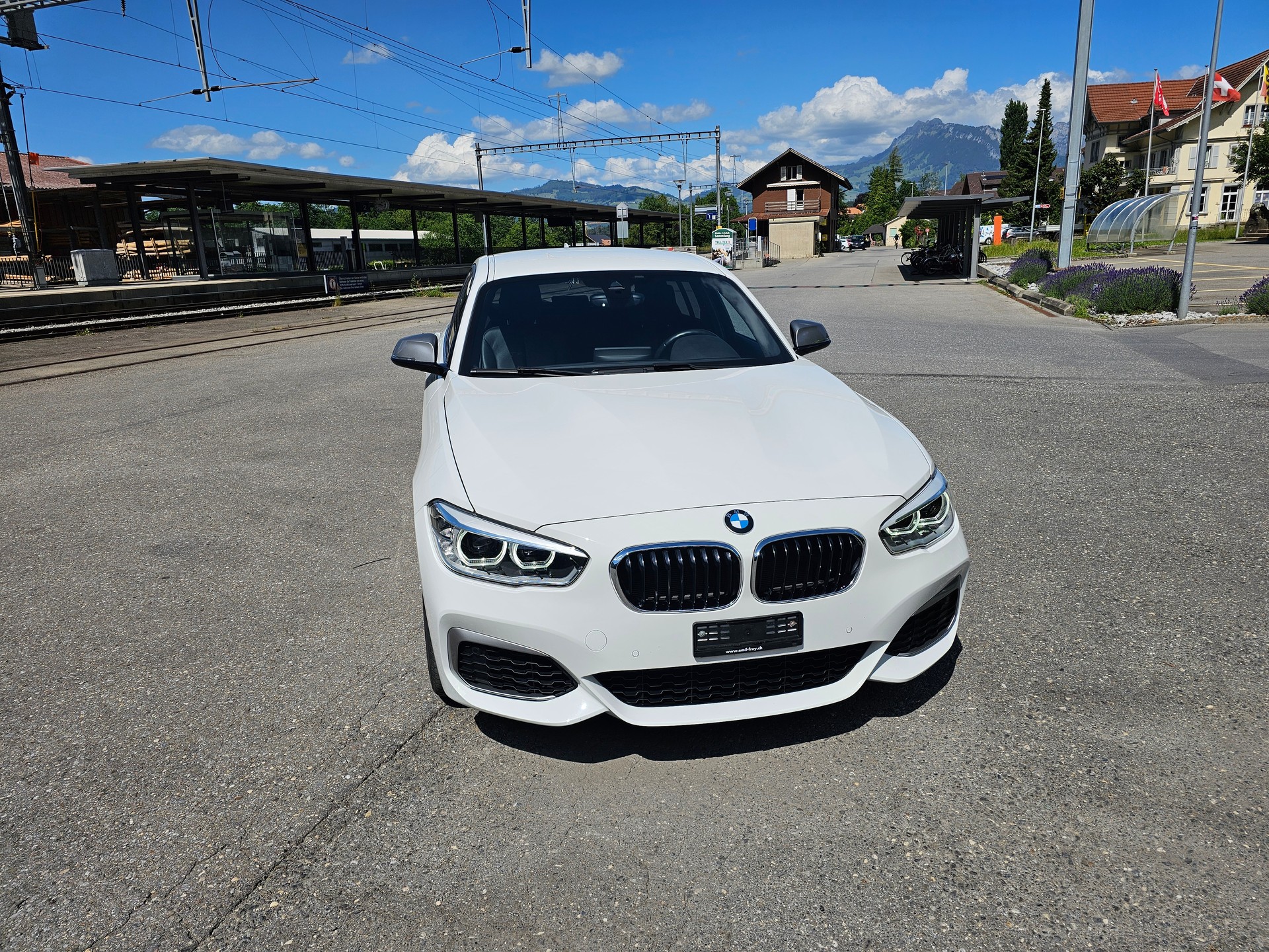BMW M140i xDrive-image-2