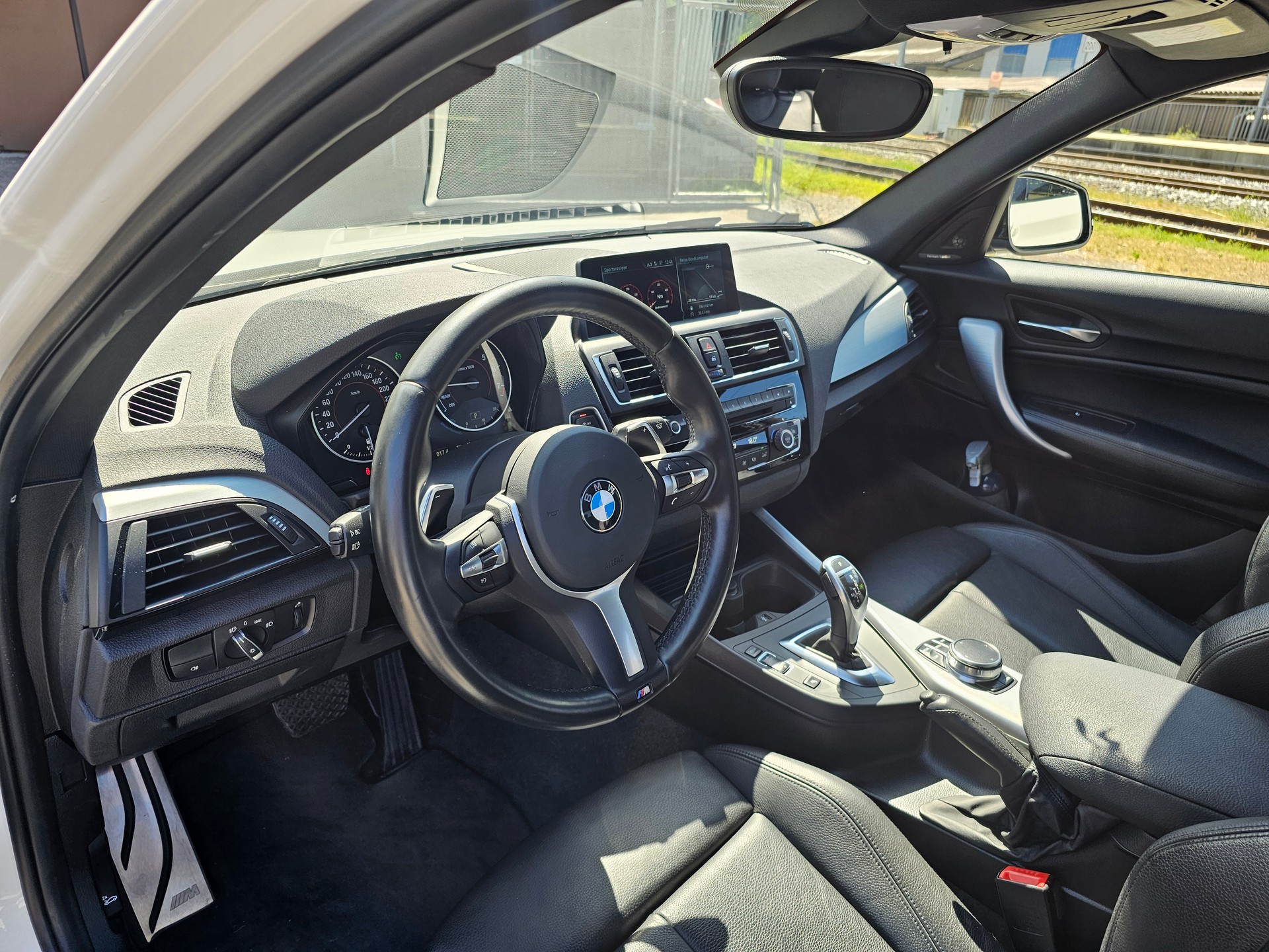 BMW M140i xDrive-image-5