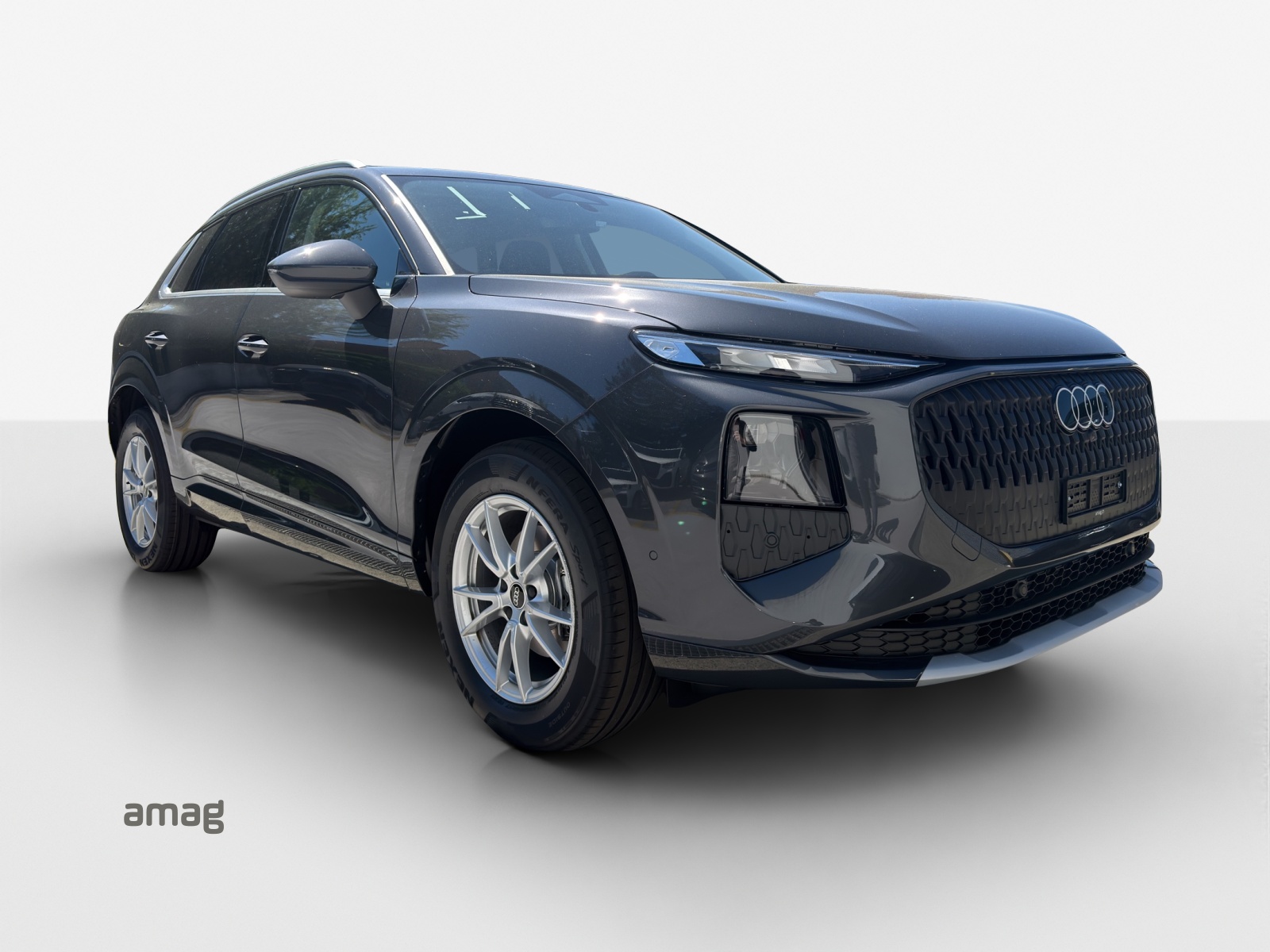 AUDI Q3 SUV 110 kW TFSI S tronic-image-5