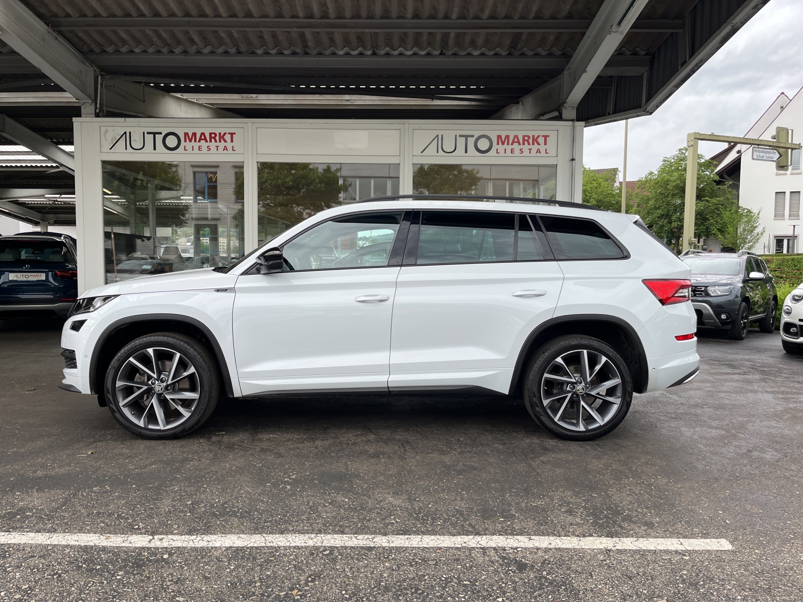 SKODA Kodiaq 2.0 TDI SCR SportLine 4x4 DSG-image-1