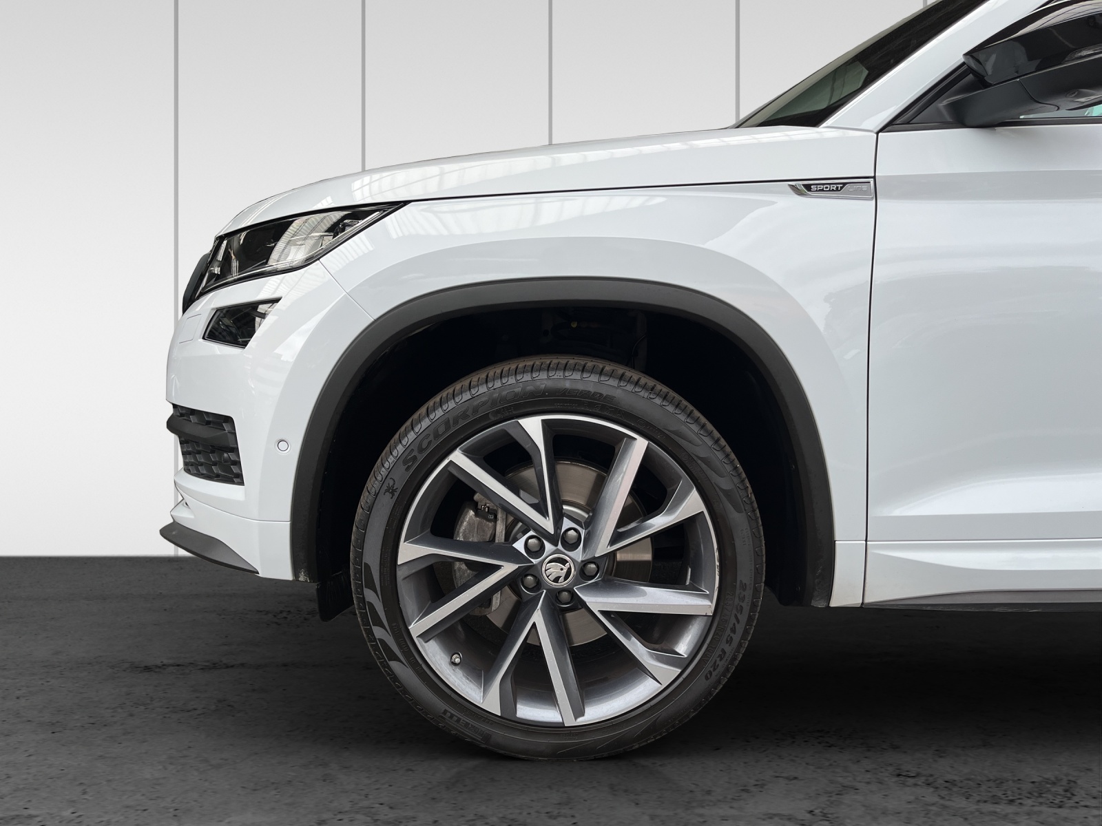 SKODA Kodiaq 2.0 TDI SCR SportLine 4x4 DSG-image-13