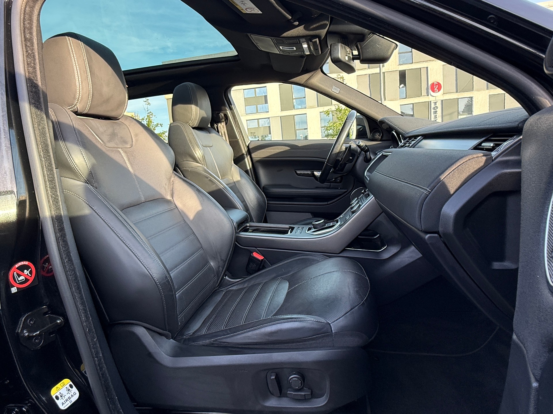 LAND ROVER Range Rover Evoque 2.0 Si4 HSE Dynamic AT9 - Valeur neuve CHF : 84‘699,60 - Nouvelle Expertise - NEU MFK : 26.06.2026-image-13