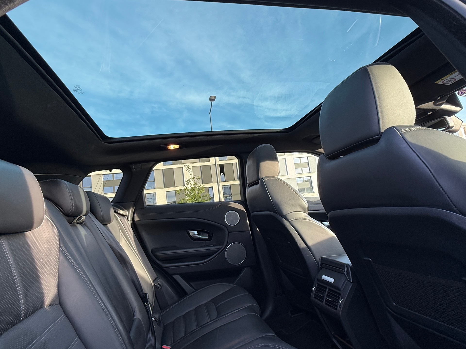 LAND ROVER Range Rover Evoque 2.0 Si4 HSE Dynamic AT9 - Valeur neuve CHF : 84‘699,60 - Nouvelle Expertise - NEU MFK : 26.06.2026-image-18
