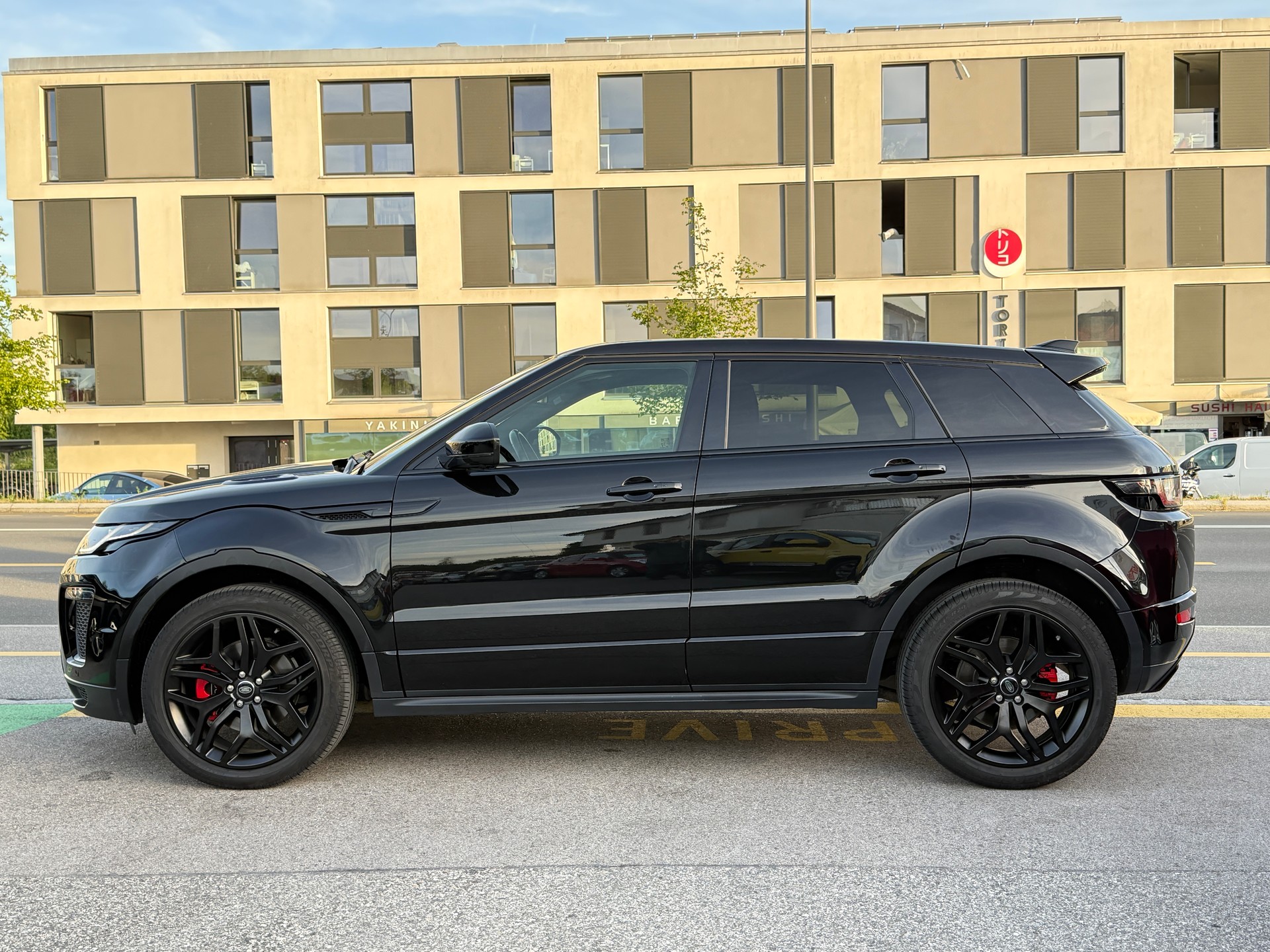 LAND ROVER Range Rover Evoque 2.0 Si4 HSE Dynamic AT9 - Valeur neuve CHF : 84‘699,60 - Nouvelle Expertise - NEU MFK : 26.06.2026-image-9