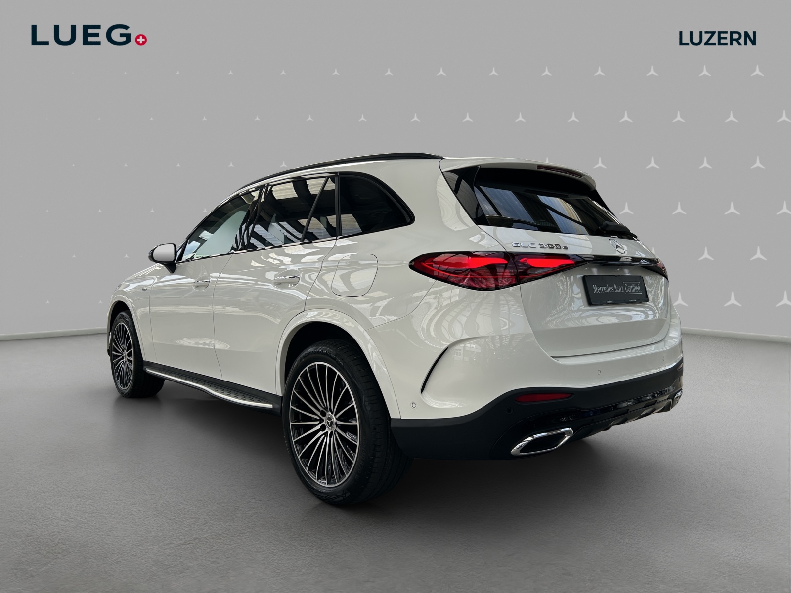 MERCEDES-BENZ GLC 300 e 4Matic 9G-Tronic-image-2