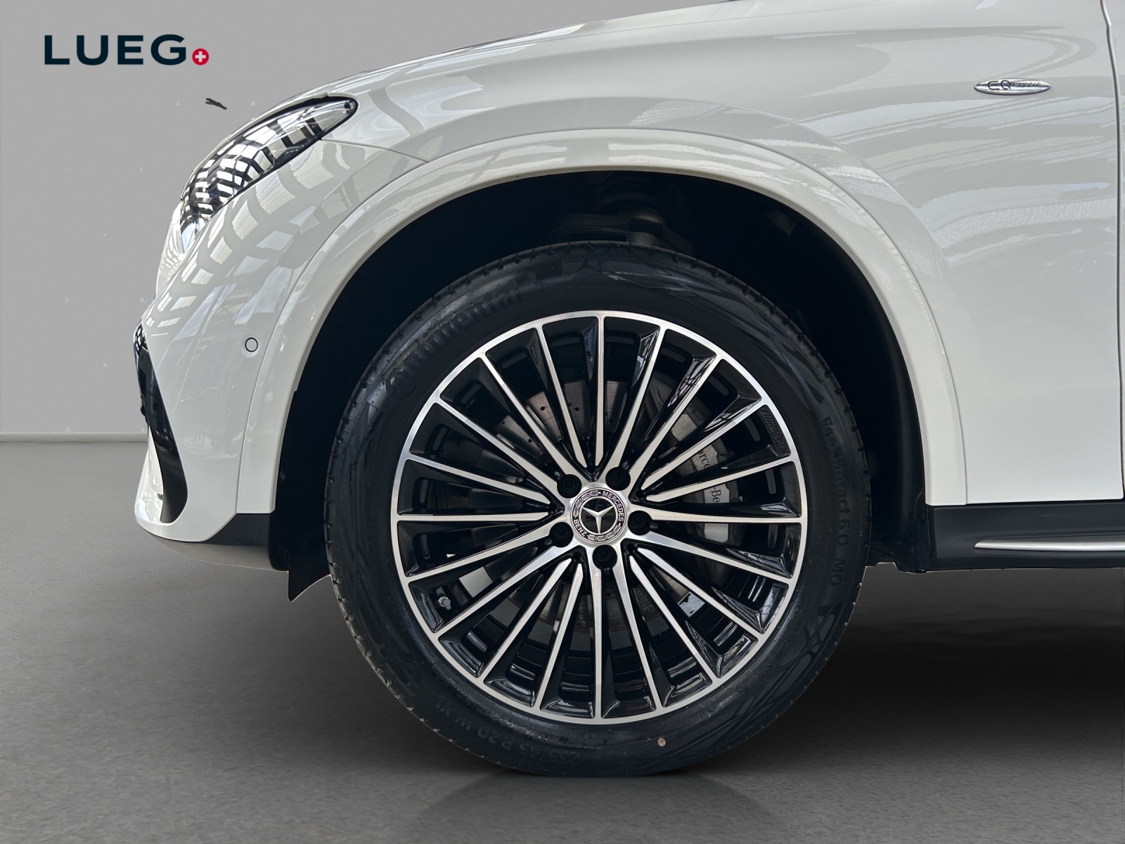 MERCEDES-BENZ GLC 300 e 4Matic 9G-Tronic-image-6