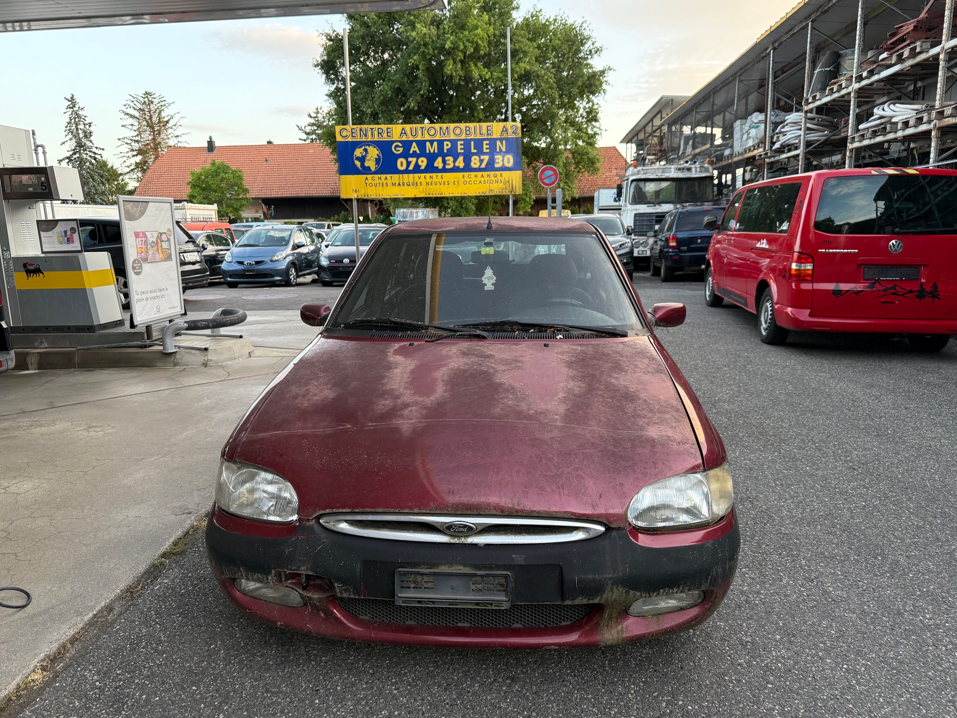 FORD Escort 1.6i 16V Ghia-image-1