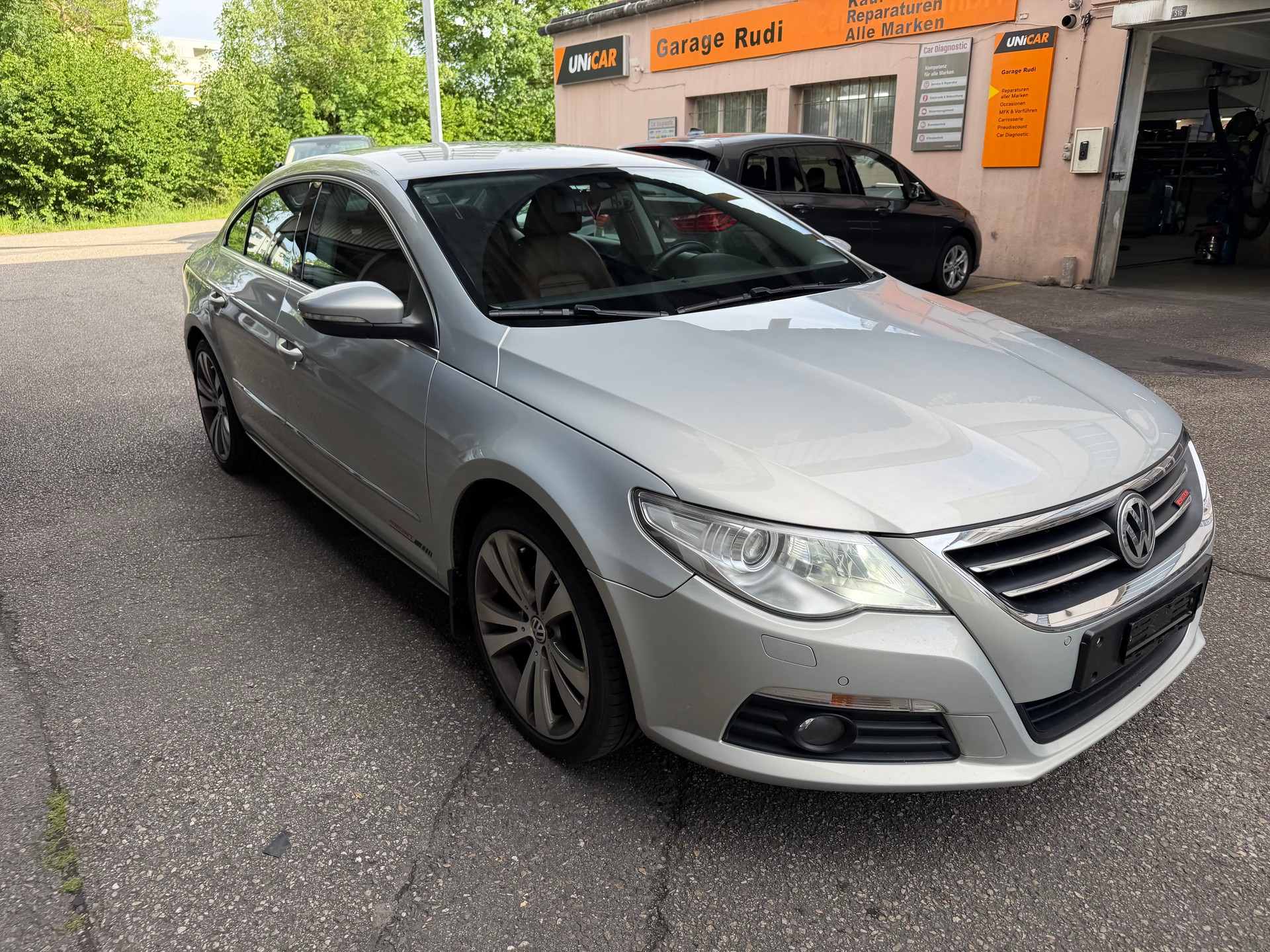 VW Passat CC 2.0 TSI Tiptronic-image-1