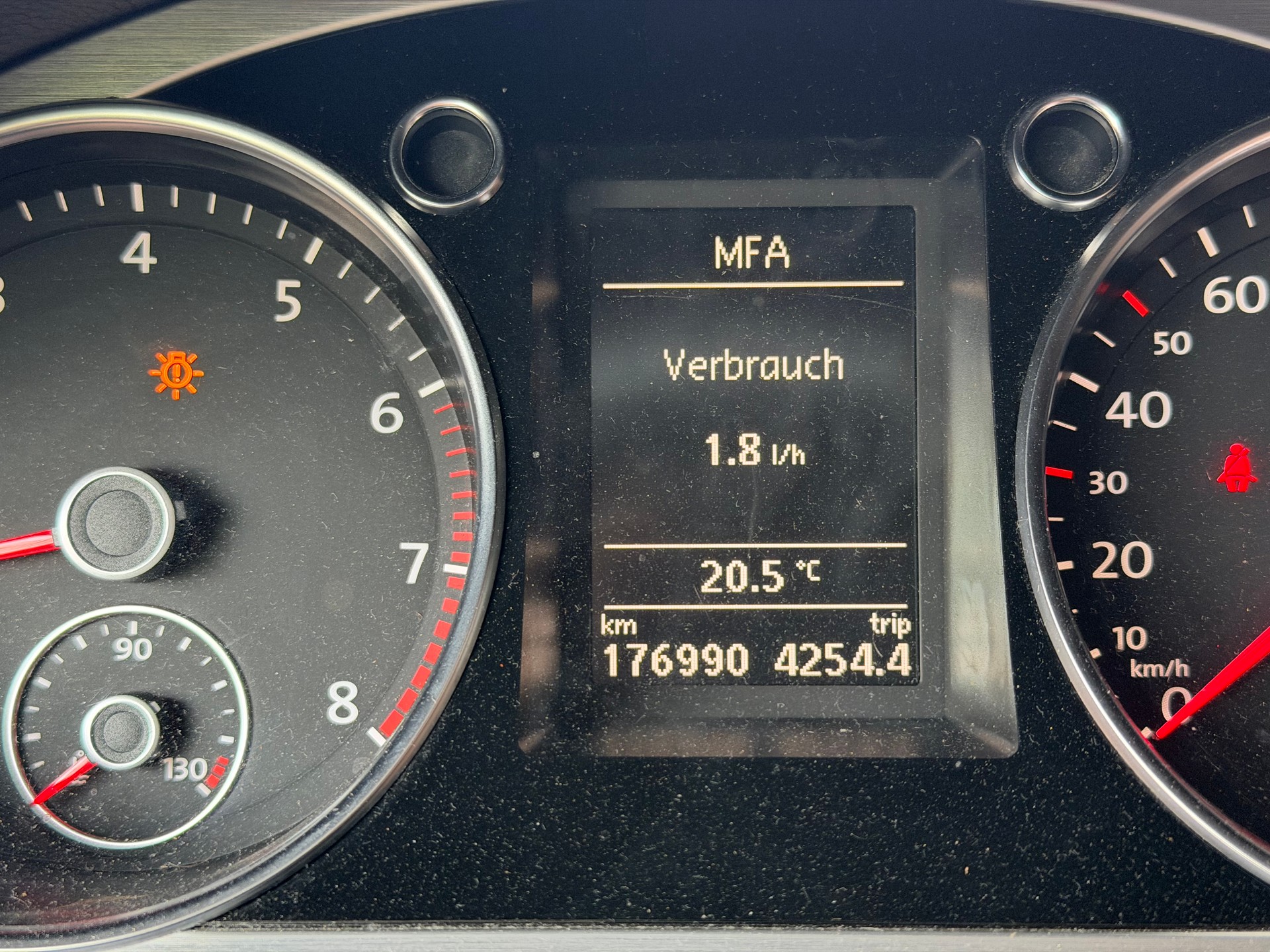VW Passat CC 2.0 TSI Tiptronic-image-9