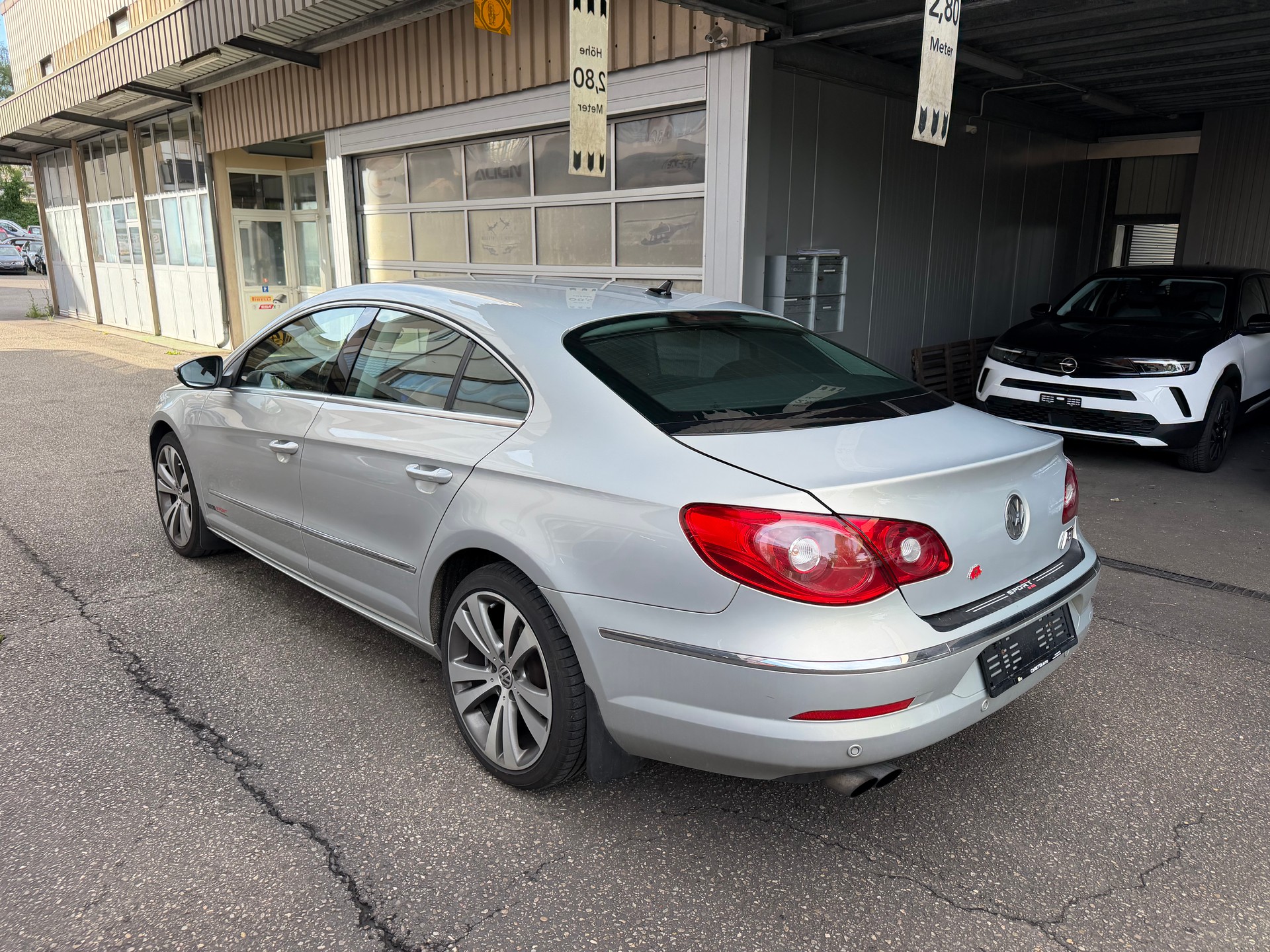 VW Passat CC 2.0 TSI Tiptronic-image-5
