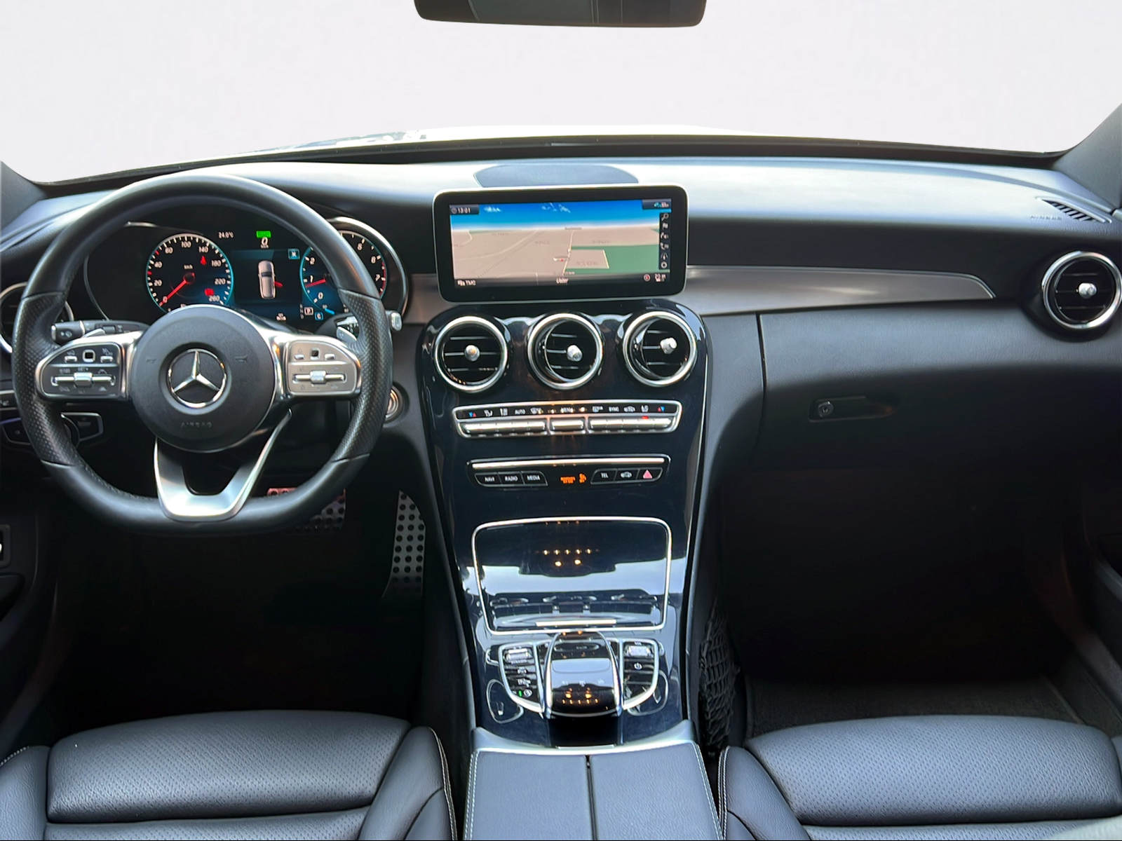 MERCEDES-BENZ C 200 Swiss Star AMG Line 4M 9G-Tronic-image-2