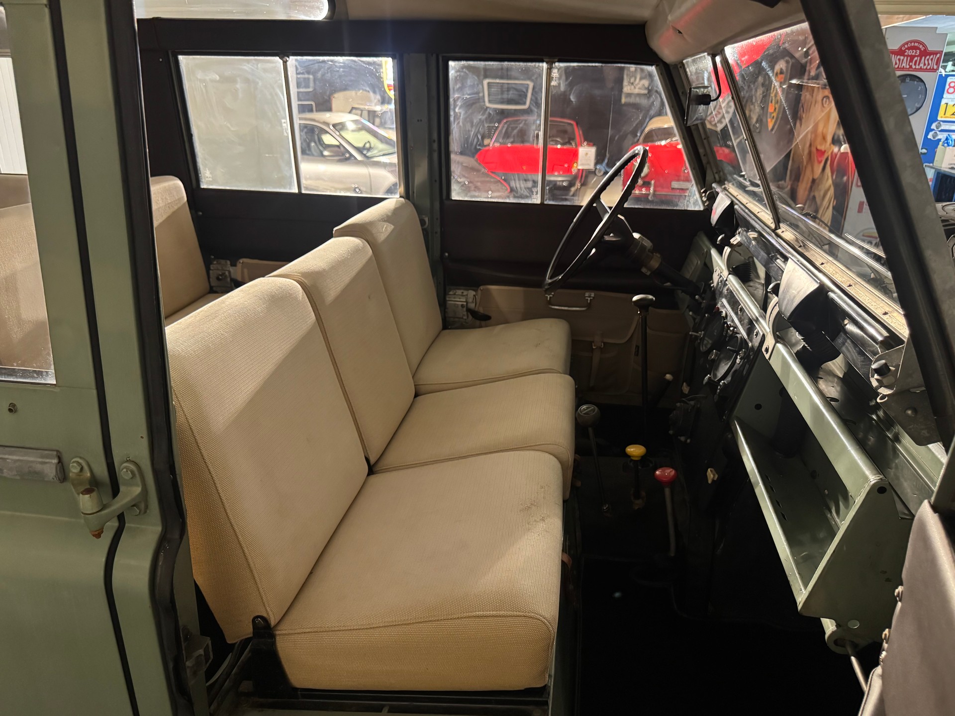 LAND ROVER 109 Serie IIA 2.6-image-17