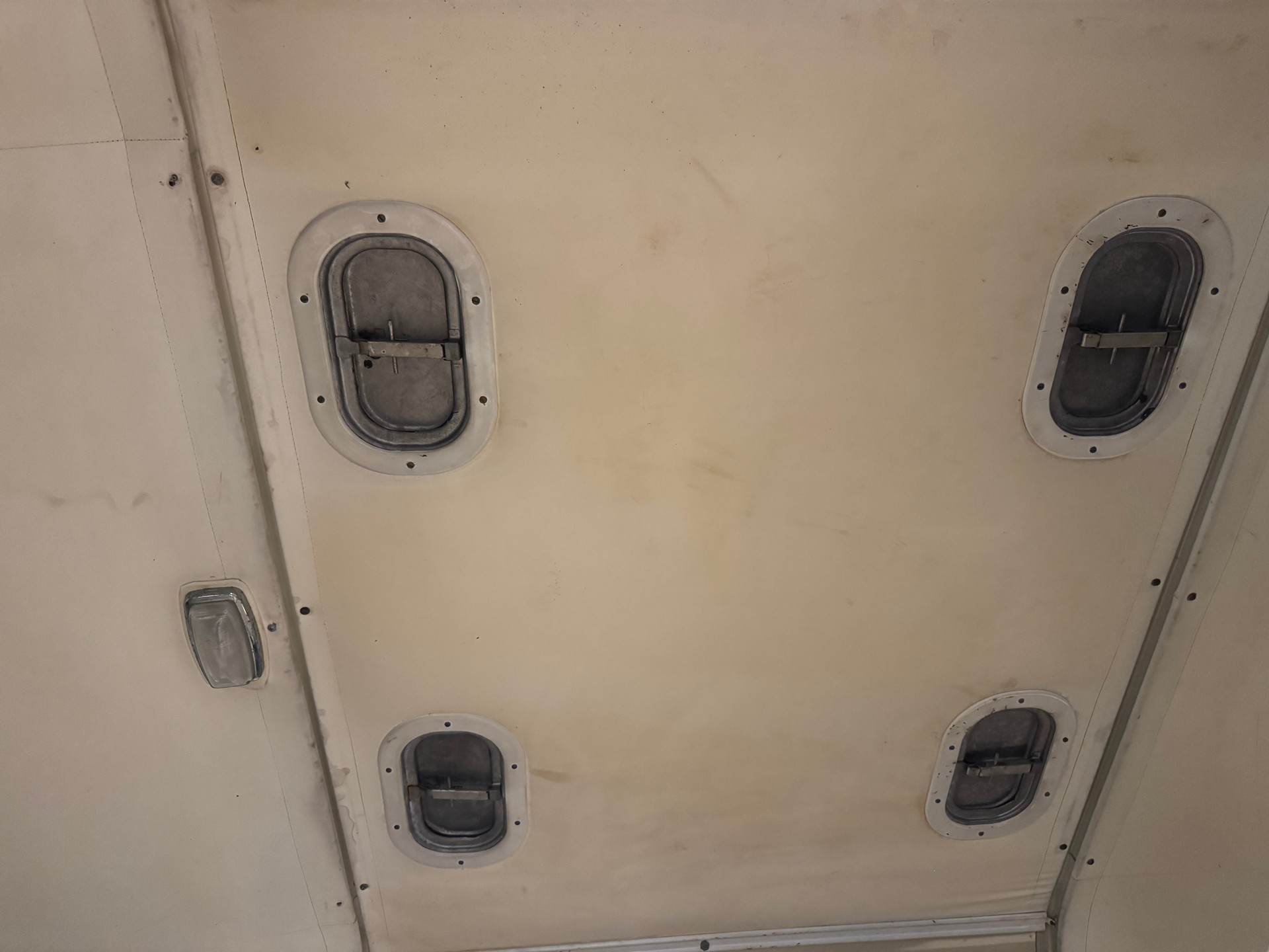 LAND ROVER 109 Serie IIA 2.6-image-22