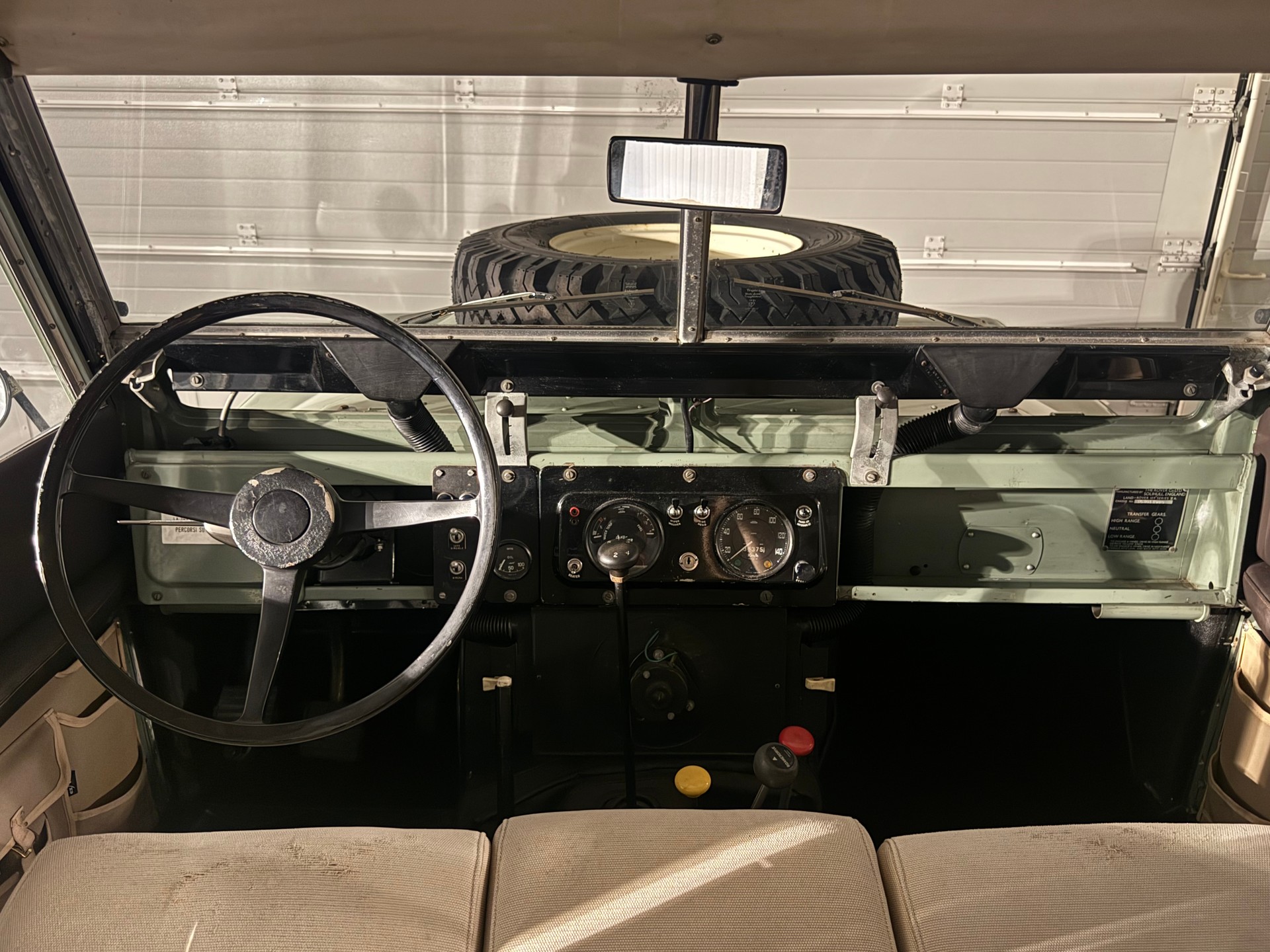 LAND ROVER 109 Serie IIA 2.6-image-14