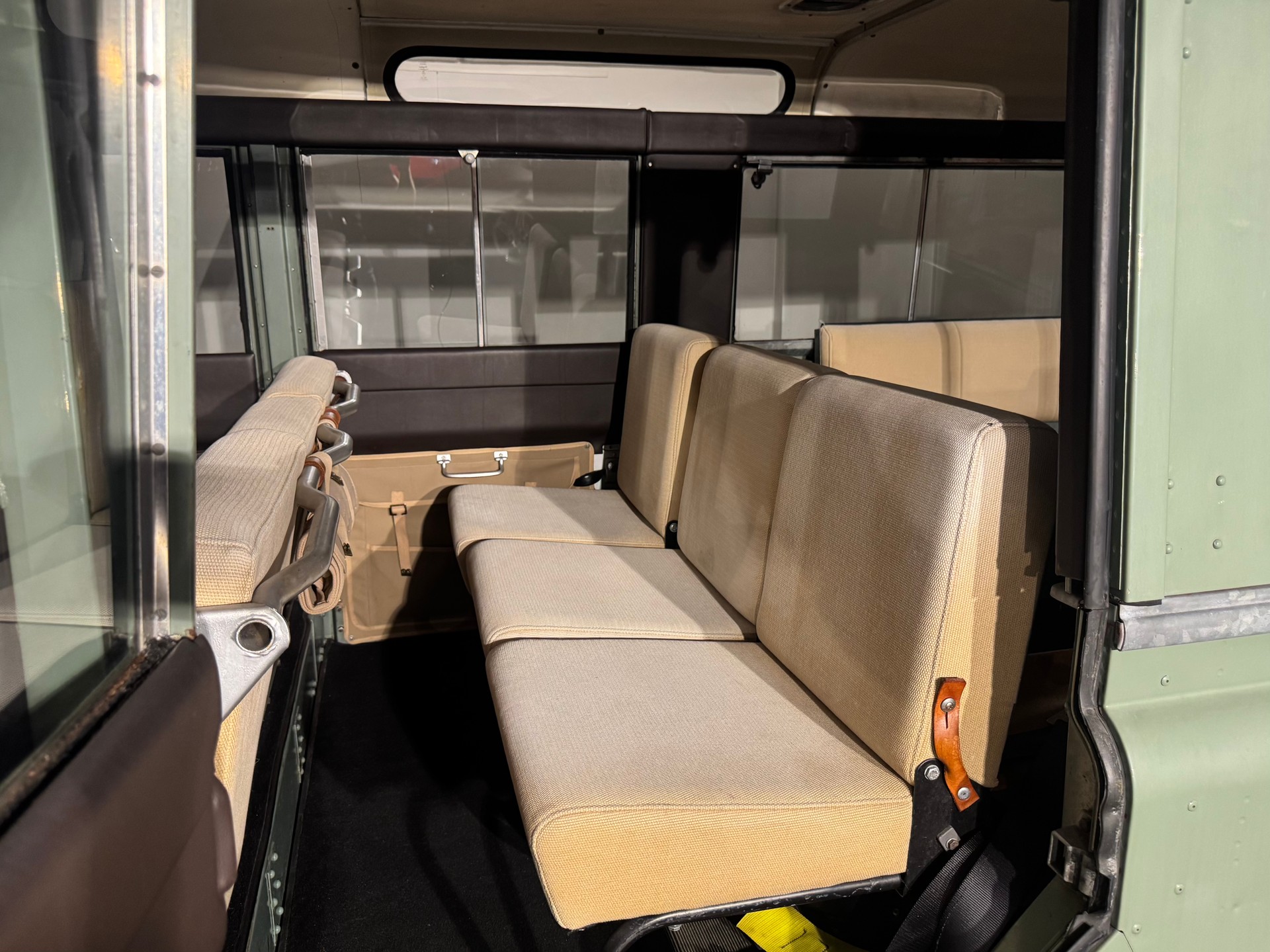 LAND ROVER 109 Serie IIA 2.6-image-19