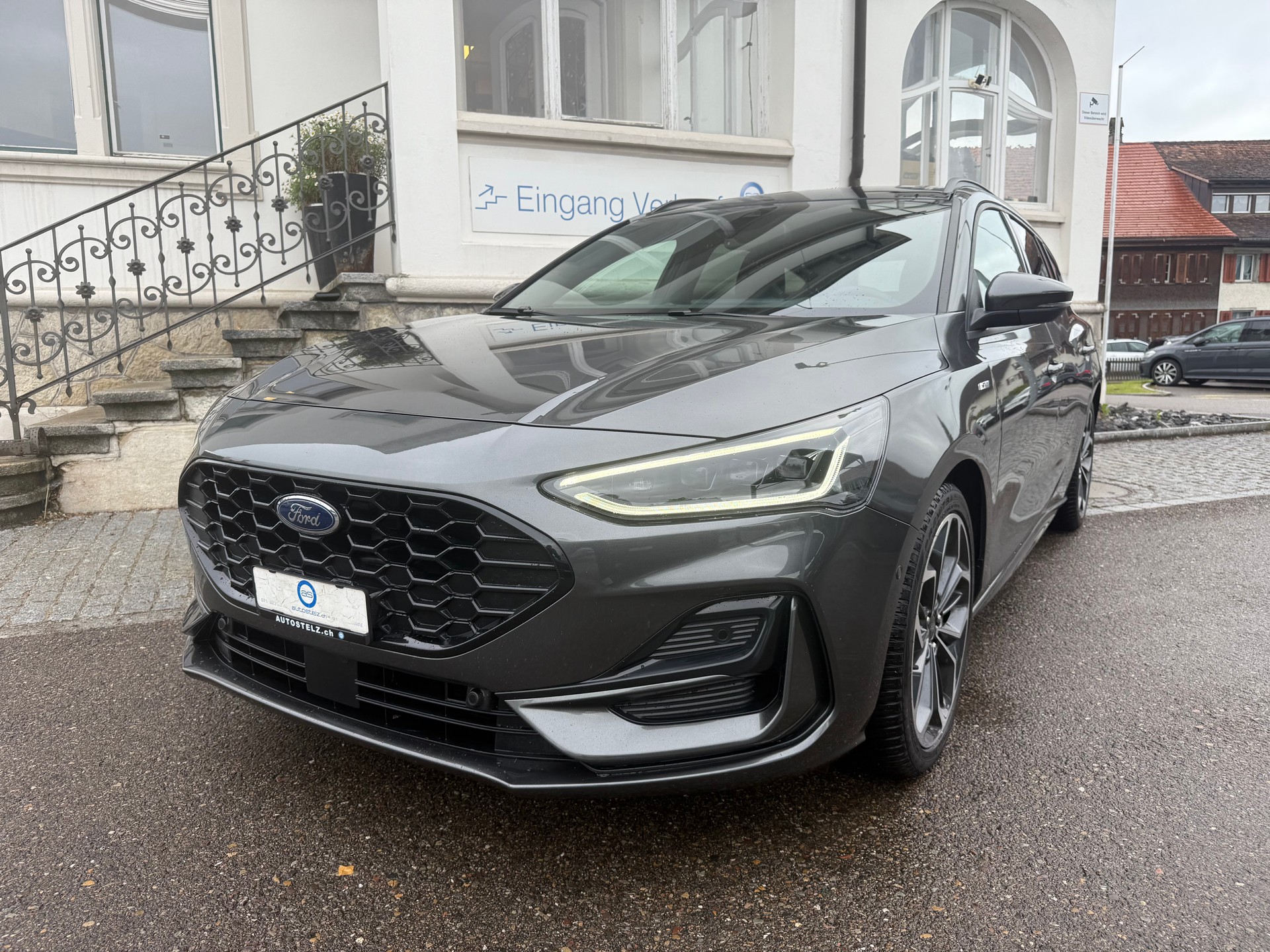 FORD Focus Station Wagon 1.0i EcoB Hybrid 155 ST-Line X-image-1