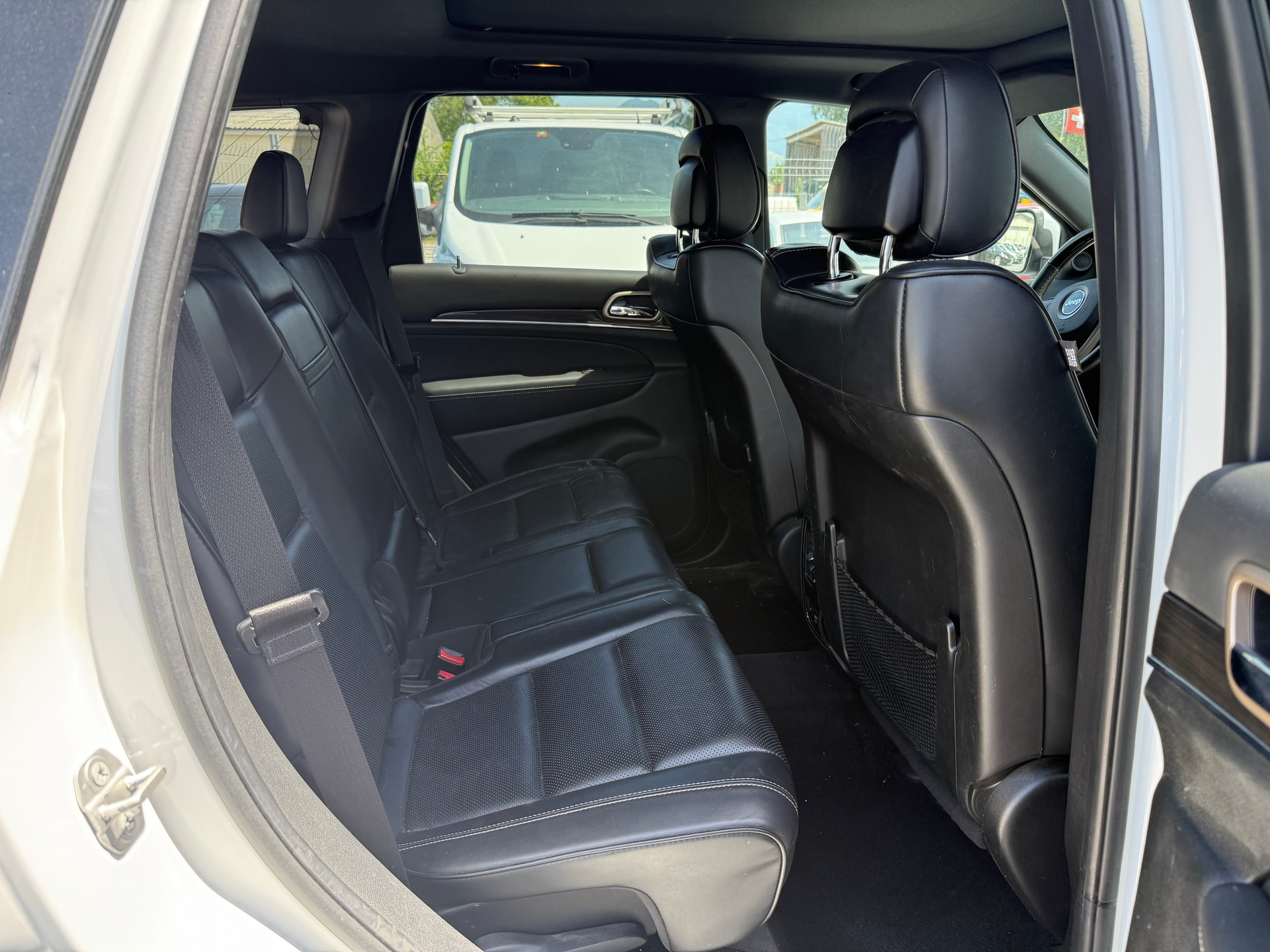 JEEP Grand Cherokee 3.0 CRD Overland Automatic-image-11
