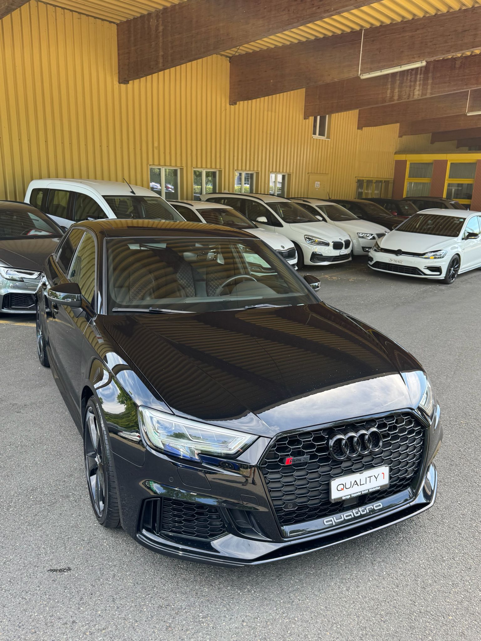 AUDI RS3 Sportback 2.5 TSI quattro S-tronic-image-1