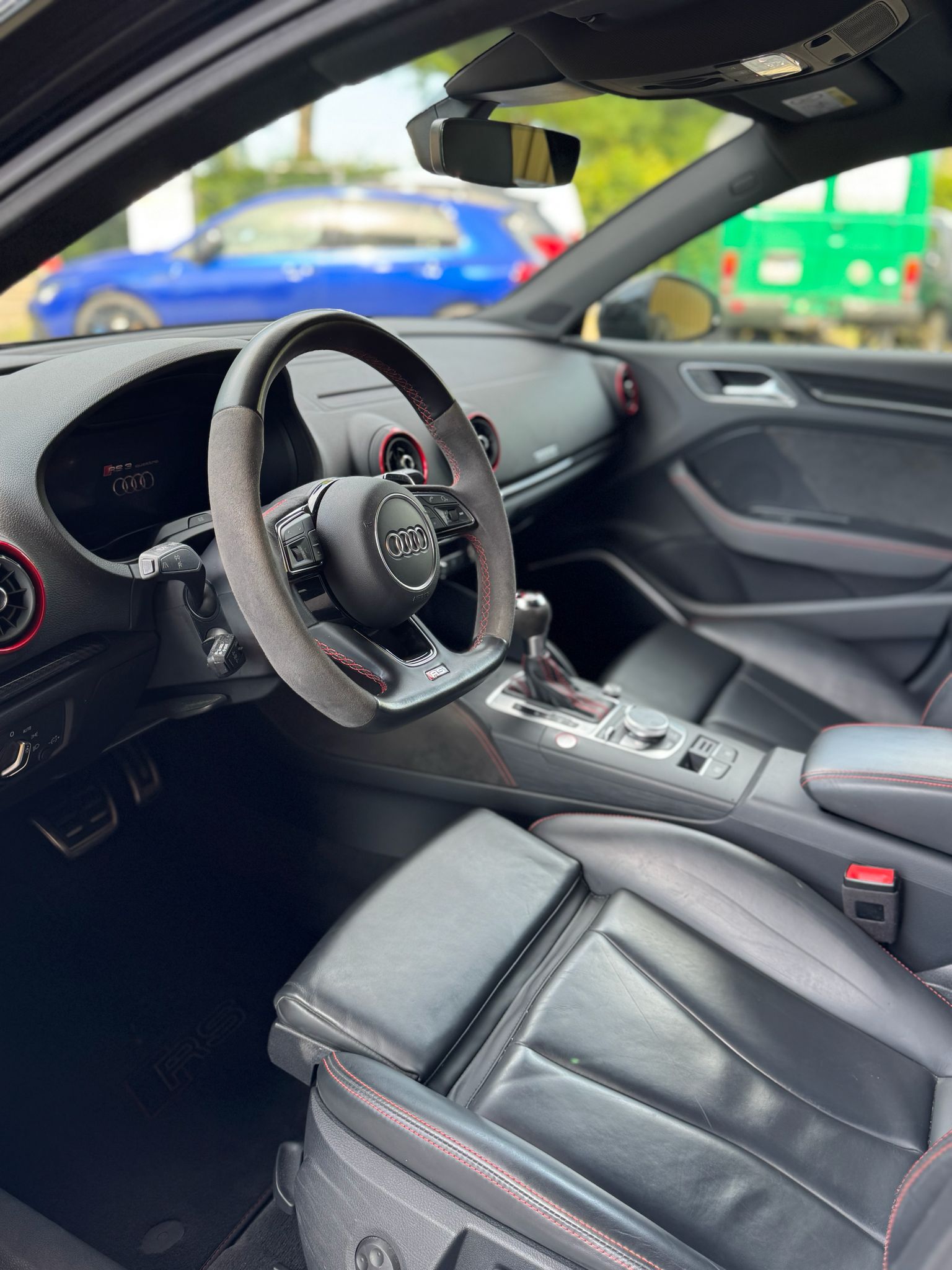 AUDI RS3 Sportback 2.5 TSI quattro S-tronic-image-7