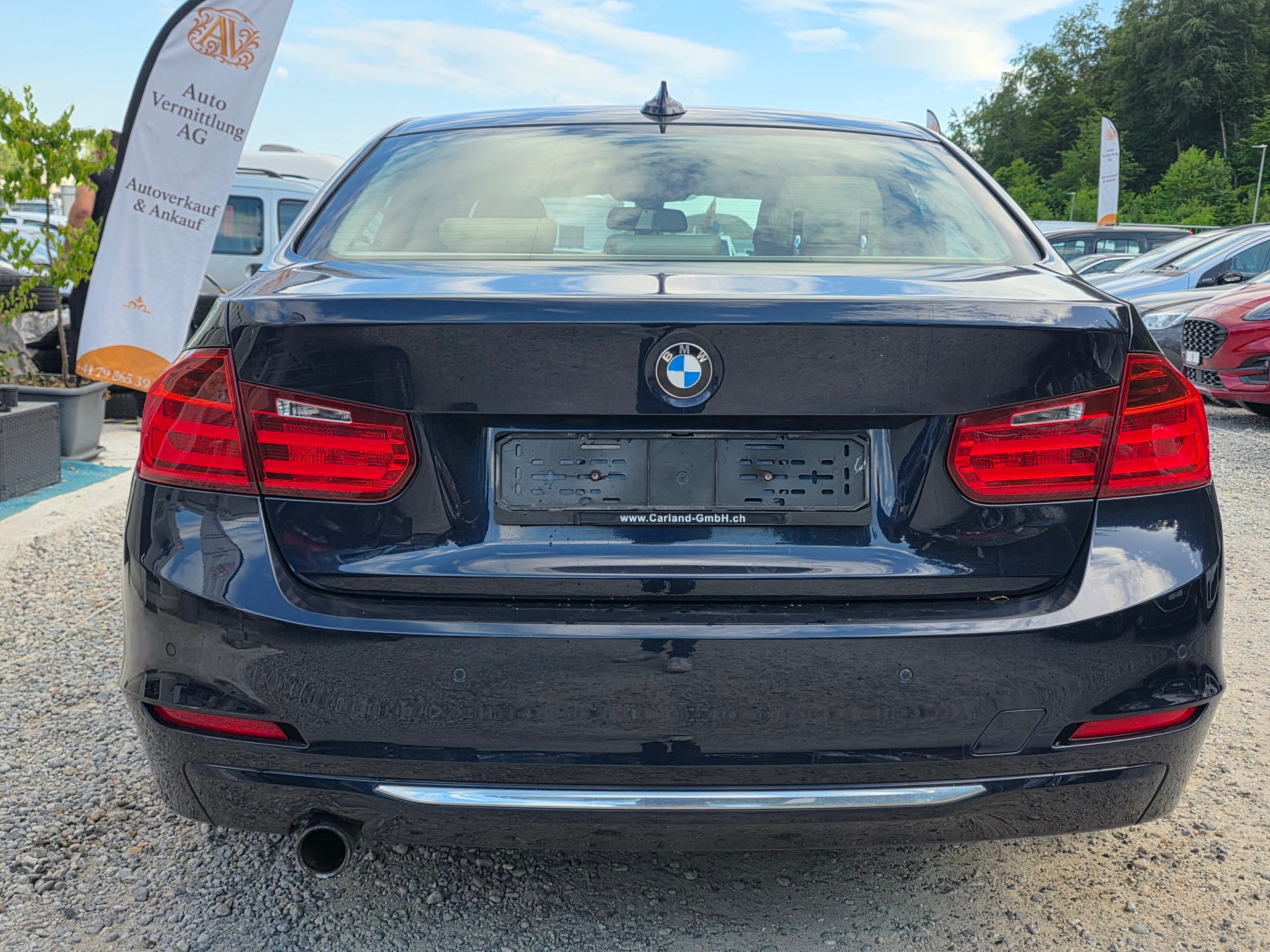 BMW 320i xDrive Luxury Line Frisch ab MFK / Frisch ab Service / Inklusive Garantie / Gratis Lieferung-image-3