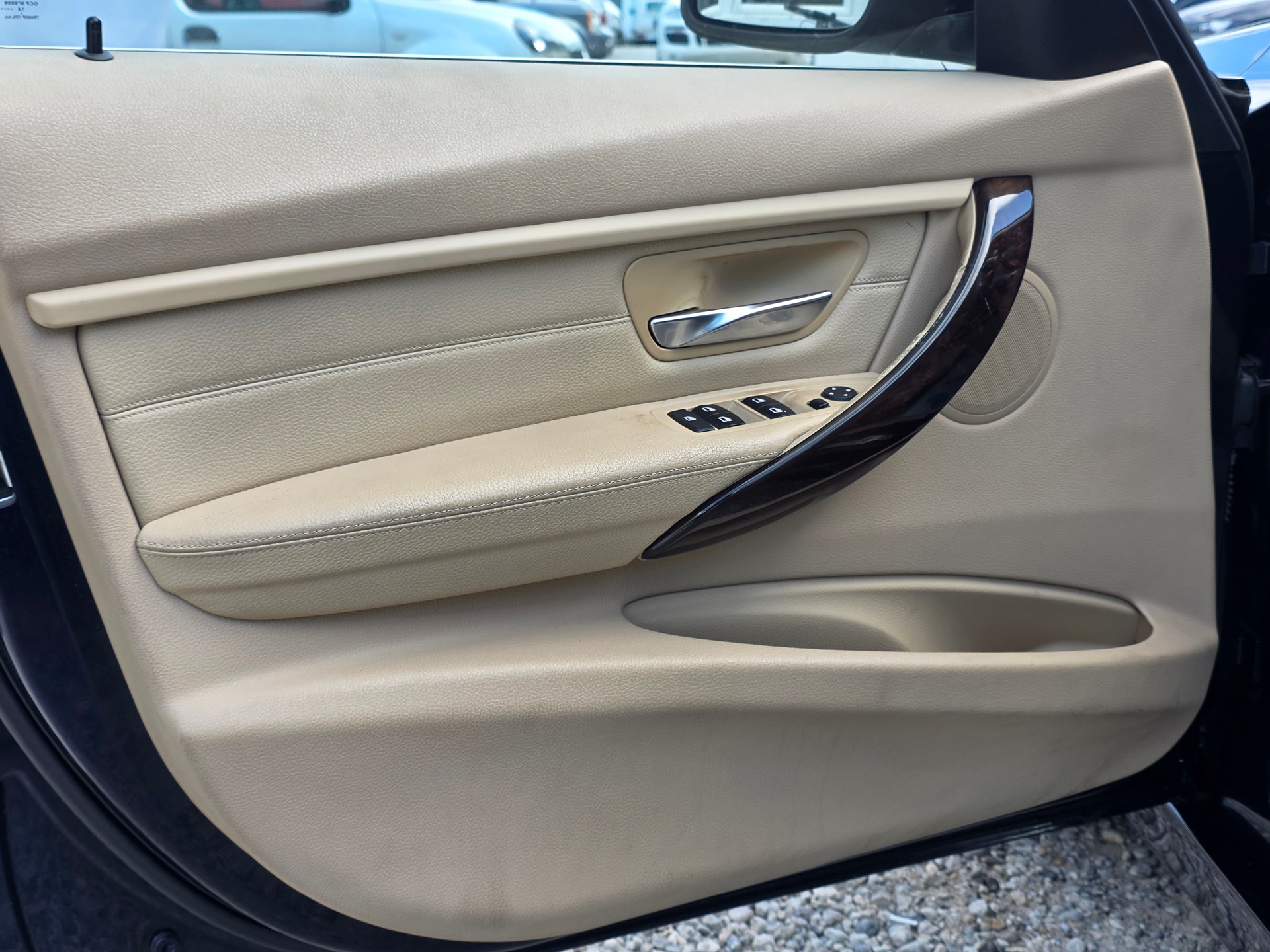 BMW 320i xDrive Luxury Line Frisch ab MFK / Frisch ab Service / Inklusive Garantie / Gratis Lieferung-image-12