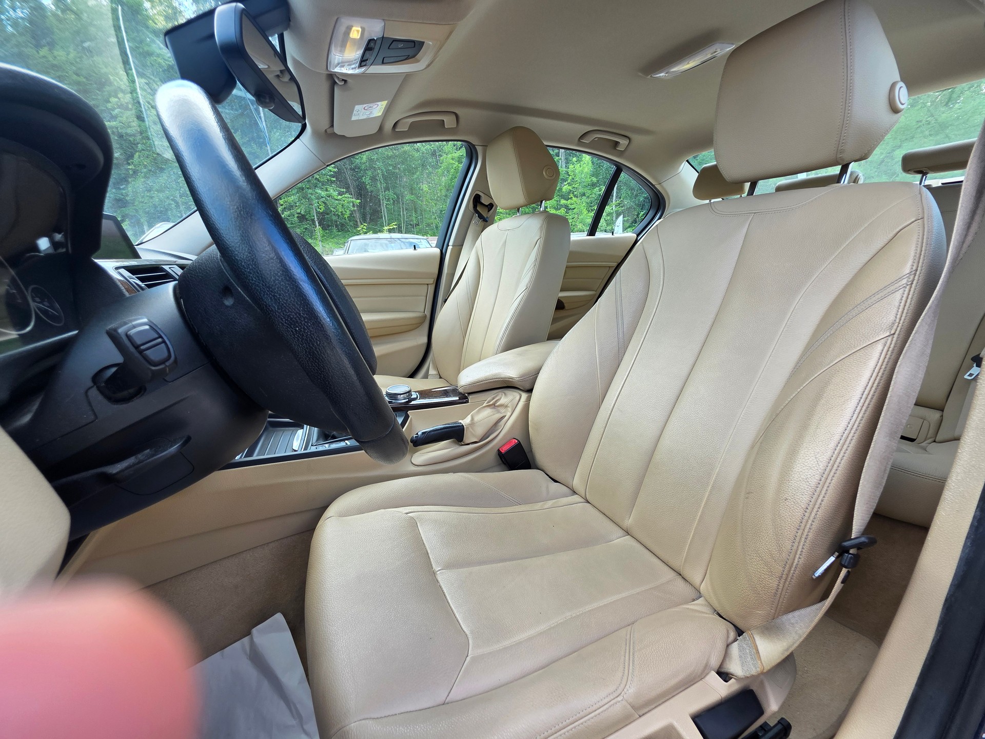 BMW 320i xDrive Luxury Line Frisch ab MFK / Frisch ab Service / Inklusive Garantie / Gratis Lieferung-image-13