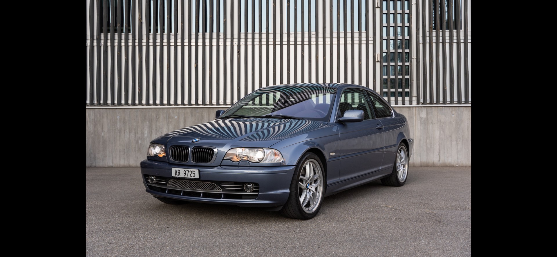 BMW 330Ci-image-0