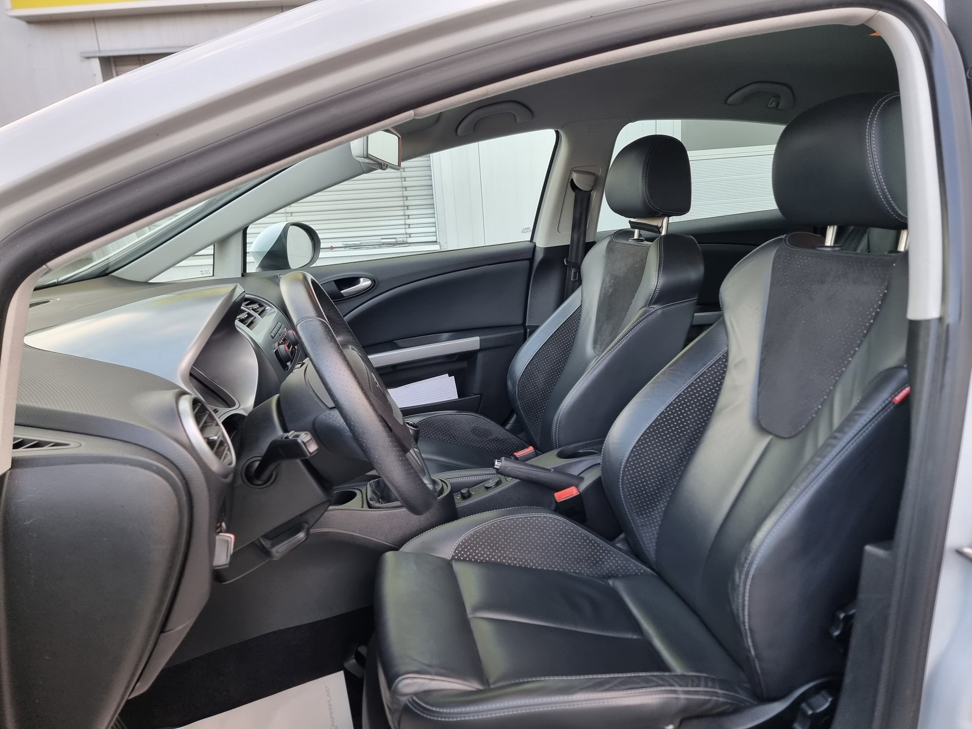 SEAT Leon 1.4 TSI COPA Style-image-6