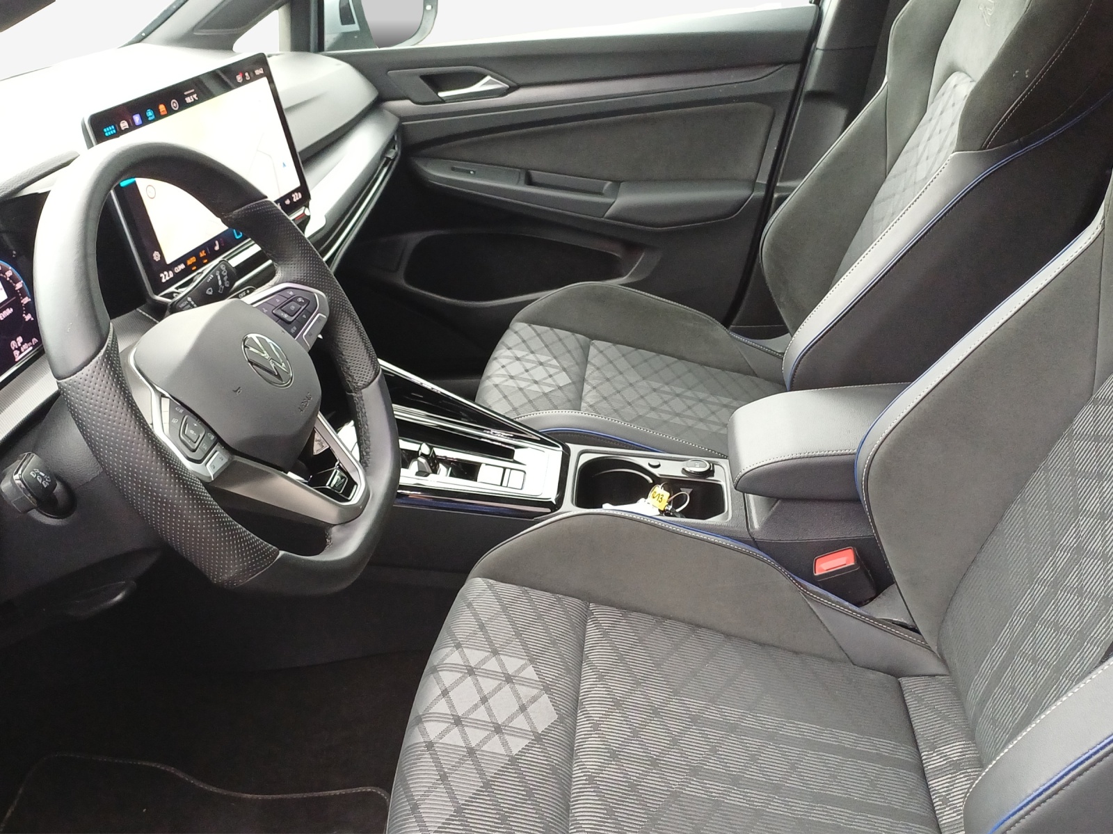 VW Golf Variant 2.0 TSI R-Line DSG 4 Motion-image-7